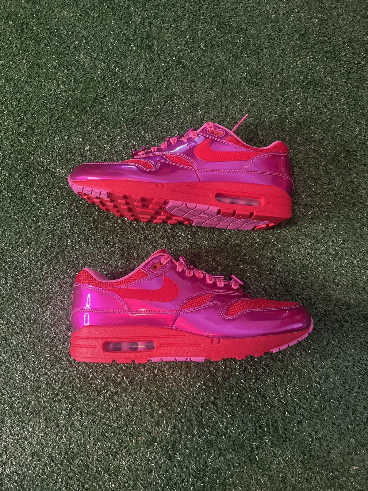Nike Nike Air Max 1 PRM Valentine’s Day Size US 10 / EU 43 - 3 Thumbnail