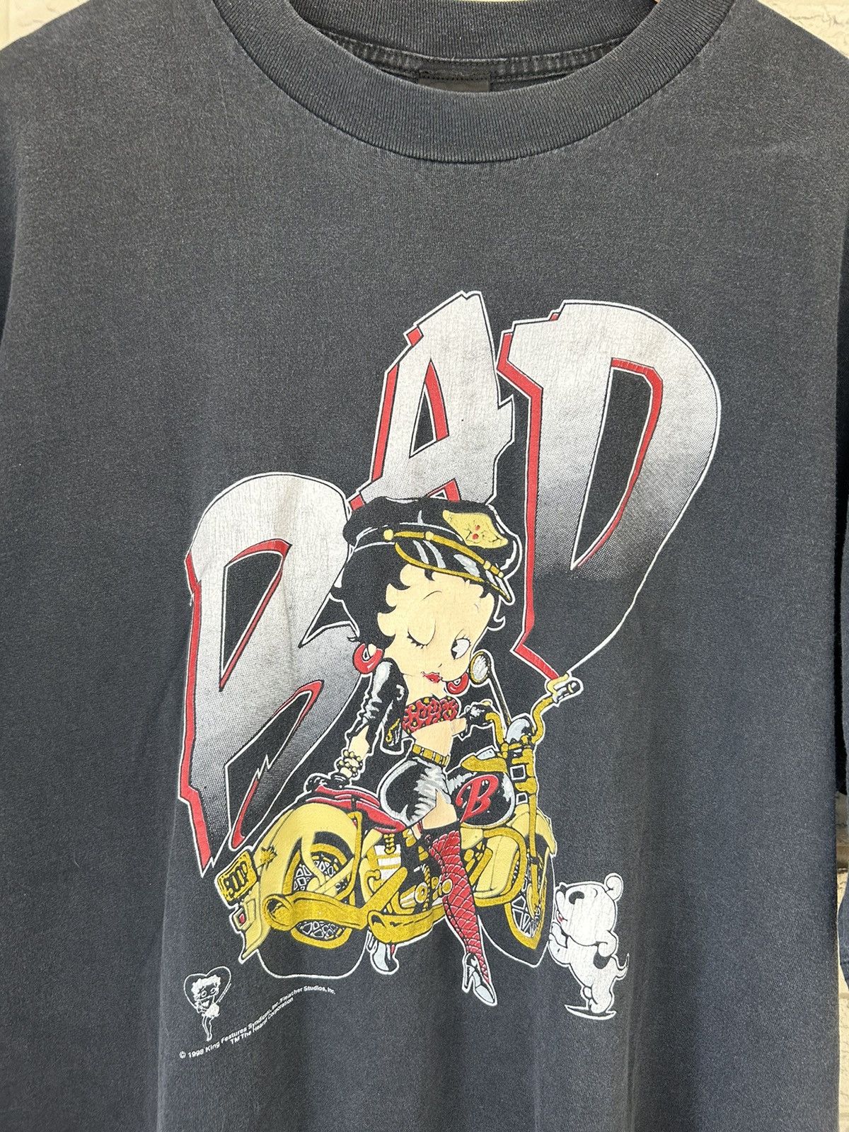 Cartoon Network × Rap Tees × Vintage Vintage 90s Betty Boop “BAD” Motorcycle Sun Faded T Shirt Size US XL / EU 56 / 4 - 2 Thumbnail