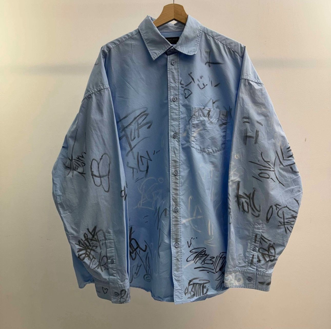 Balenciaga Balenciaga Graffiti Button Up Size US XL / EU 56 / 4 - 2 Thumbnail