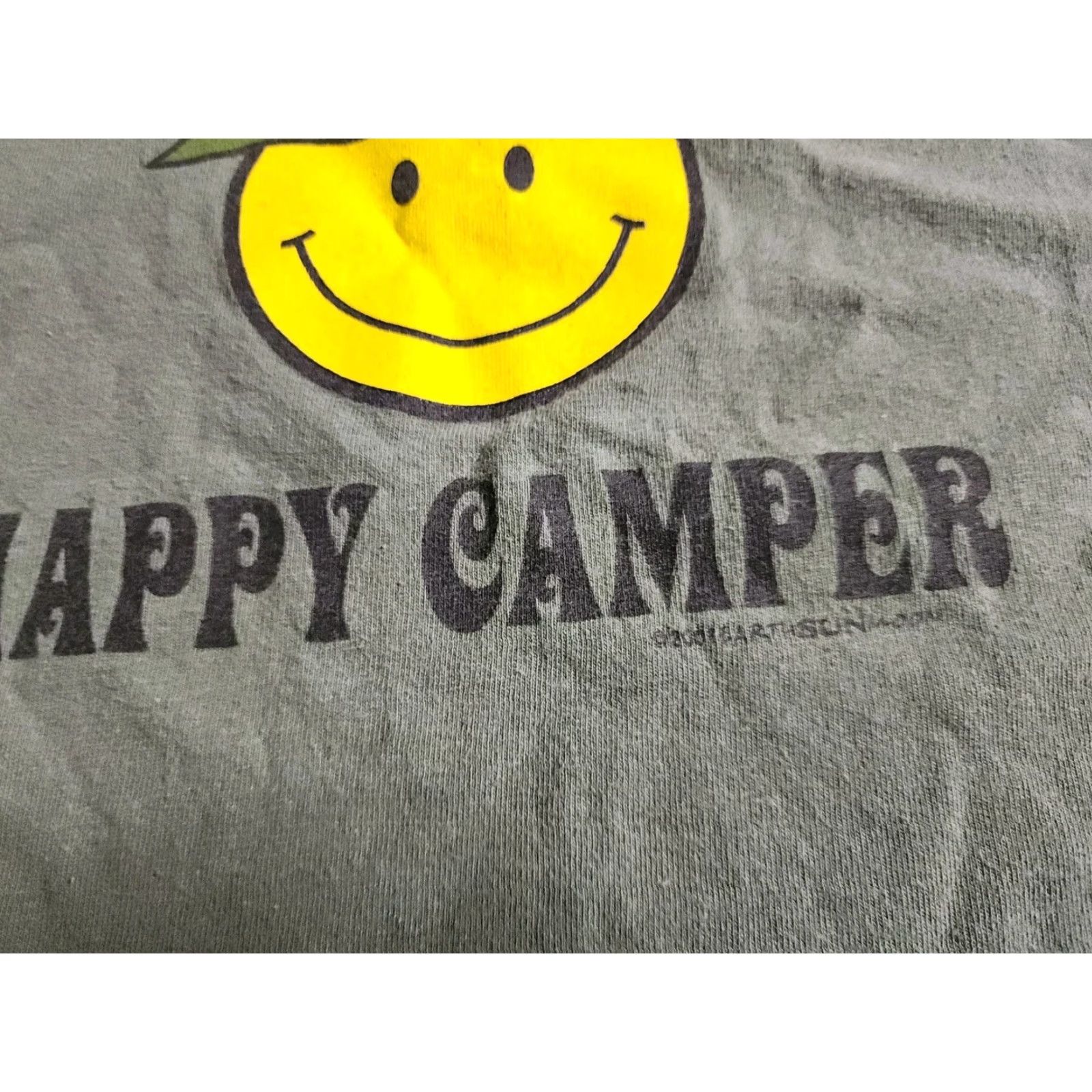 Camper VINTAGE Gilden T-Shirt Men 2XL Happy Camper 2001 Rainbow Springs FL Y2K Smiley Green Crew Neck Short Sleeve Size US XXL / EU 58 / 5 - 5 Thumbnail