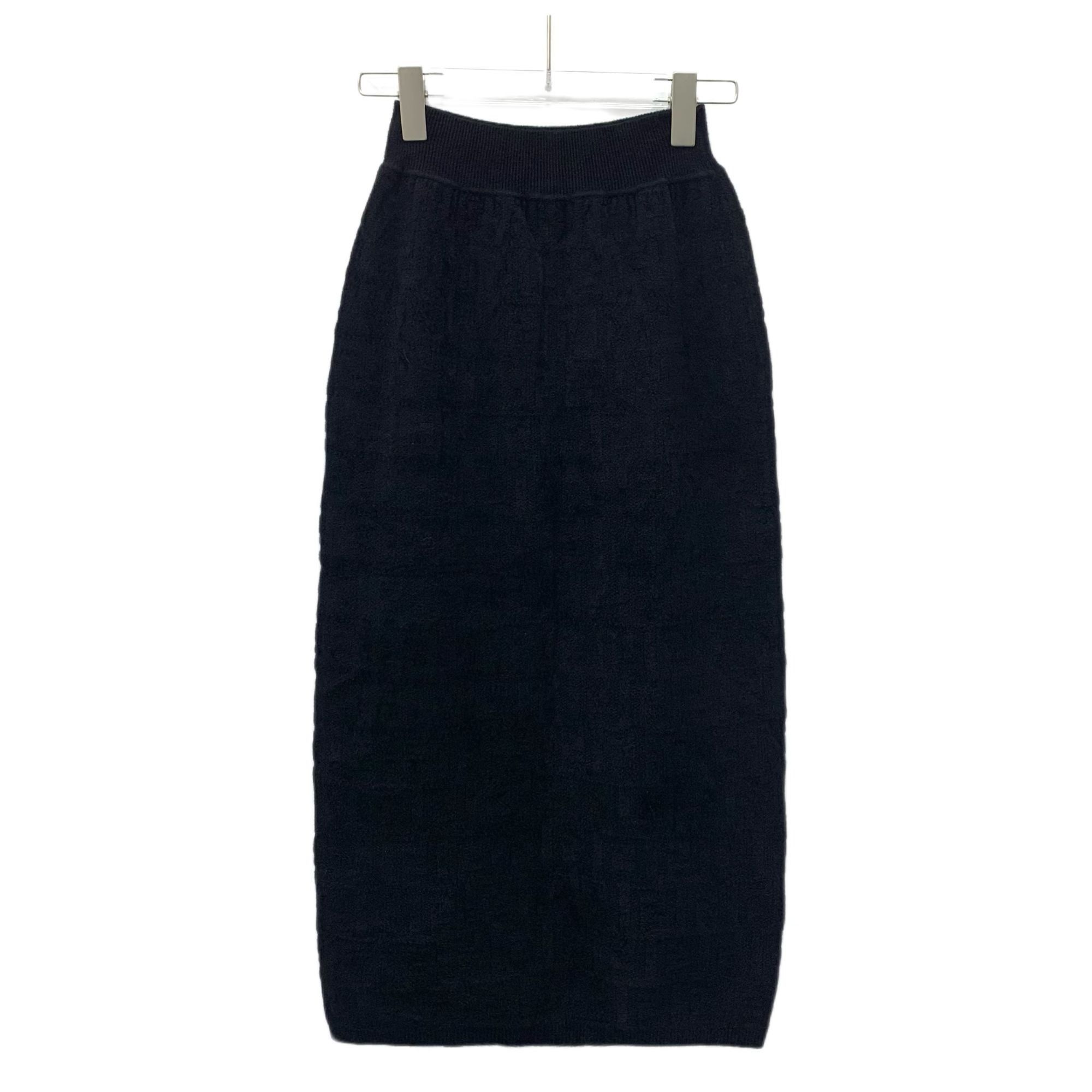 Fendi Fendi Black Logo Embossed Knitted Midi Skirt With Drawstring Size 40" / US 18 - 8 Thumbnail