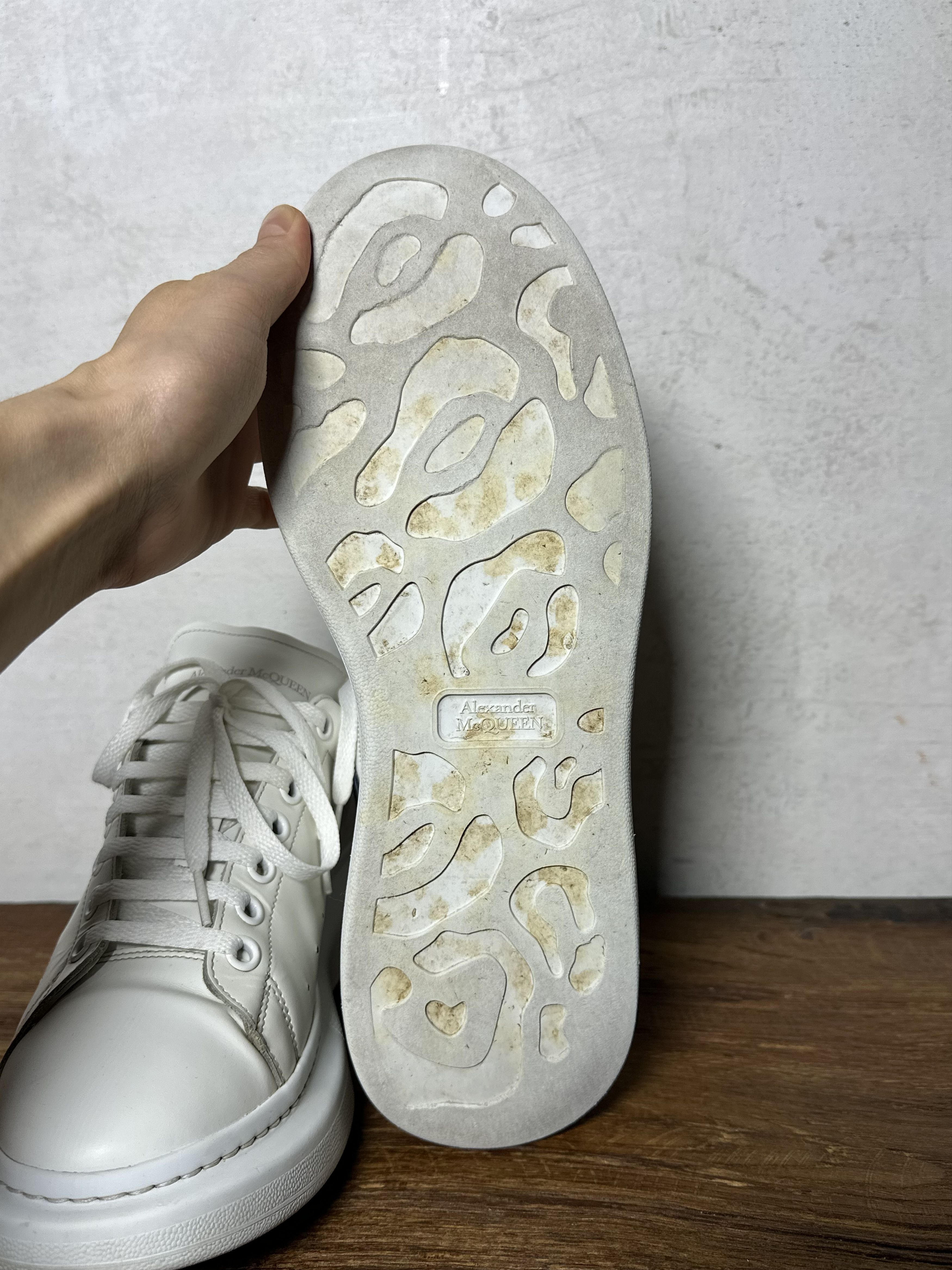 Alexander McQueen Alexander Mcqueen Oversized Sneaker White Size US 11 / EU 44 - 9 Thumbnail