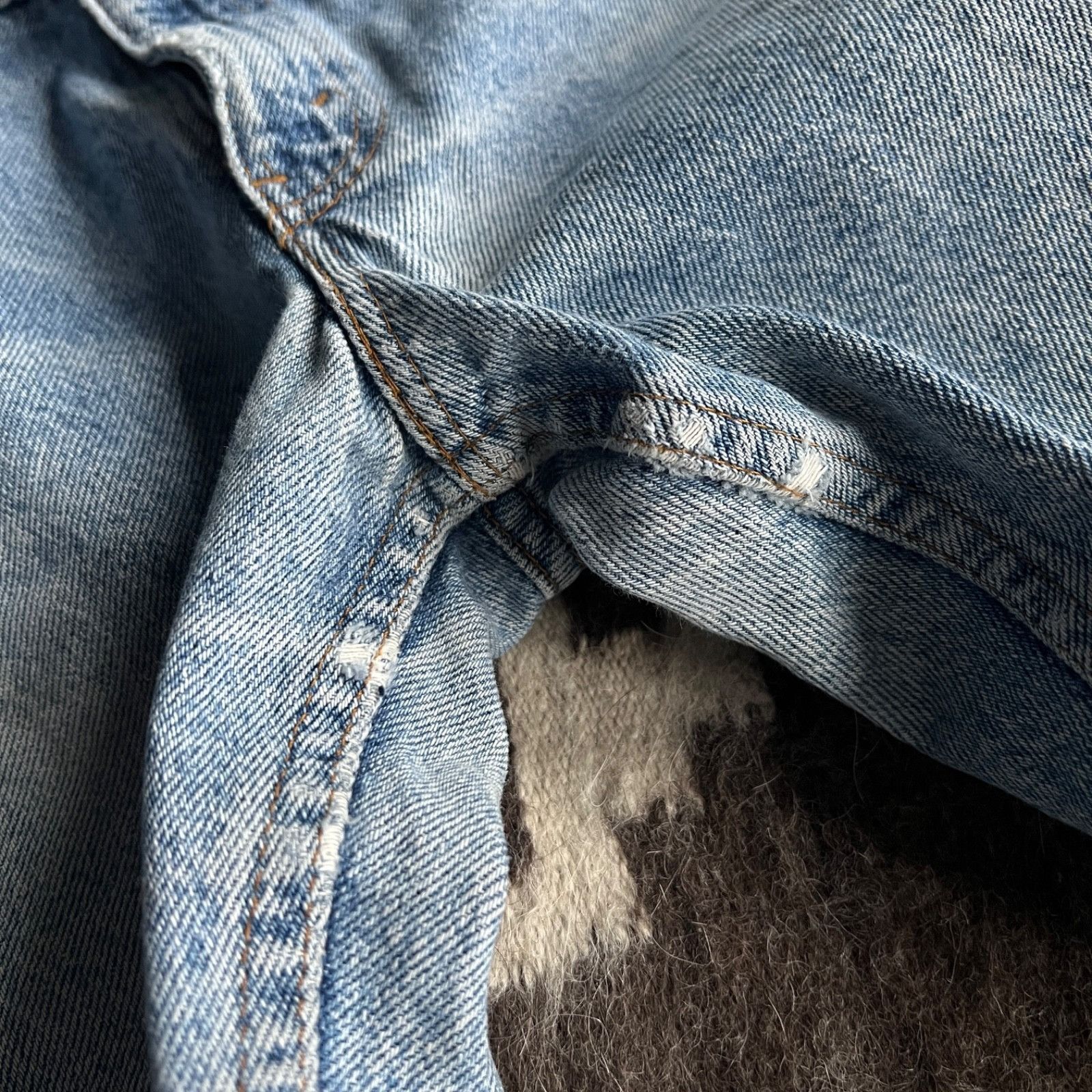Levi's Levi's 550 Vintage USA Made Light Blue Denim Jeans 9803AC Size US 29 - 9 Thumbnail