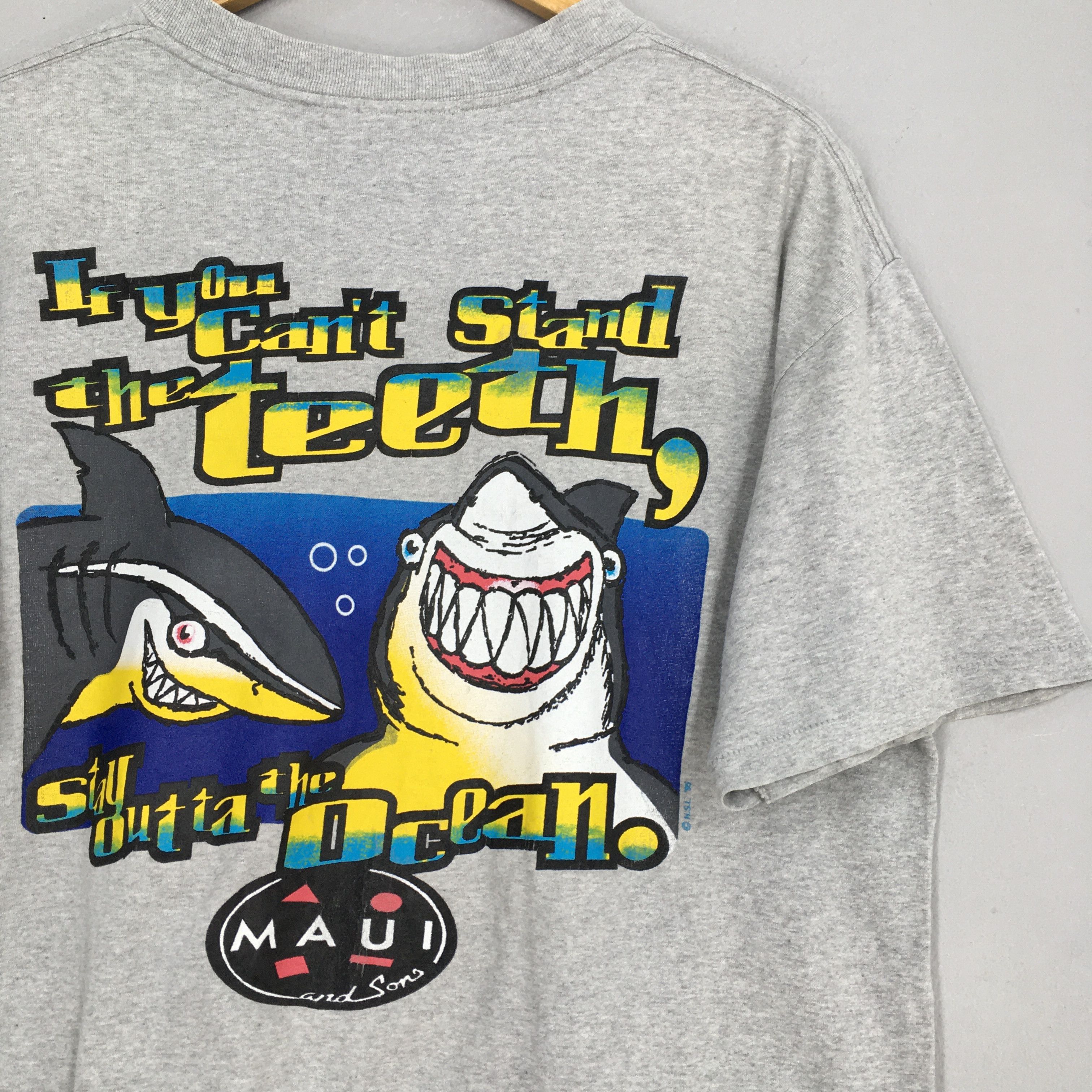 Maui and Sons Vintage Maui & Sons Surfer Wave Shark Beach T shirt Large Size US L / EU 52-54 / 3 - 6 Thumbnail