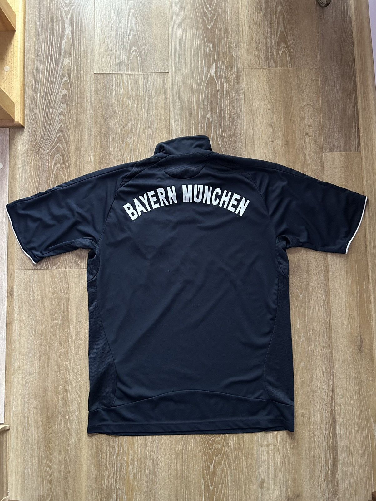 Adidas Bayern Munich 2008 2009 adidas away soccer shirt jersey Size US S / EU 44-46 / 1 - 10 Thumbnail