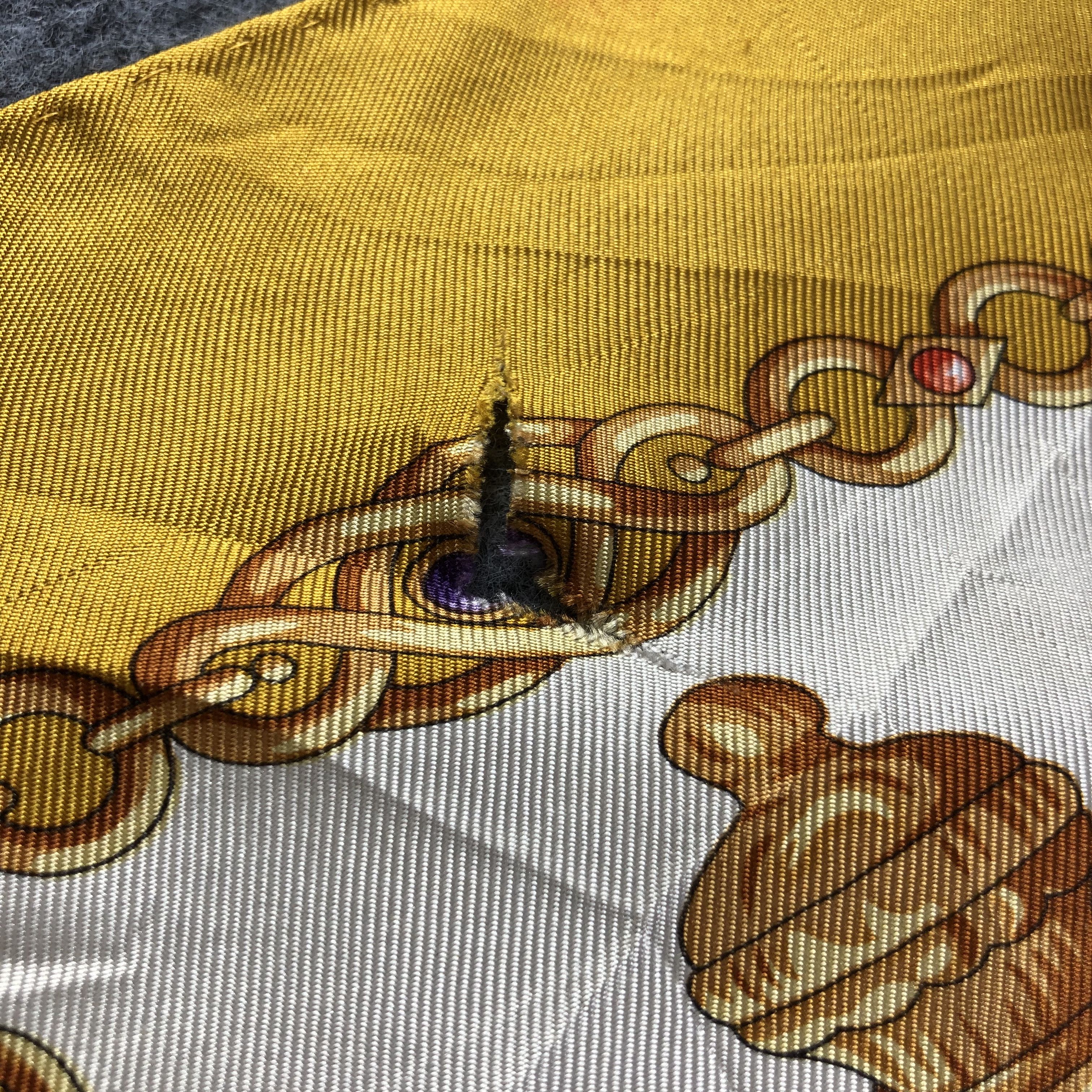 Lancel Vintage Lancel Baroque Silk Scarf M422 Size ONE SIZE - 7 Thumbnail
