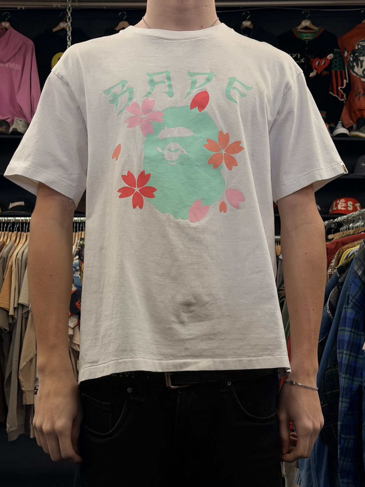 Bape Bape Bee Logo T-Shirt Size US XL / EU 56 / 4 - 1 Thumbnail