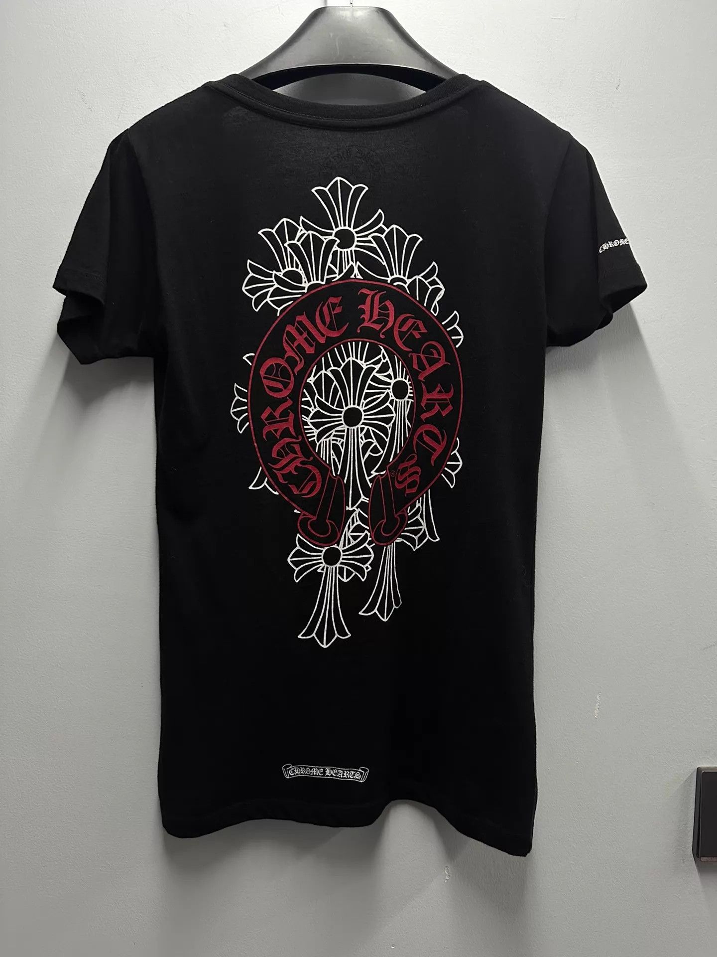 Chrome Hearts Chrome Hearts Red Cross V-Neck Short Sleeve Tee M (New) Size M / US 6-8 / IT 42-44 - 4 Thumbnail