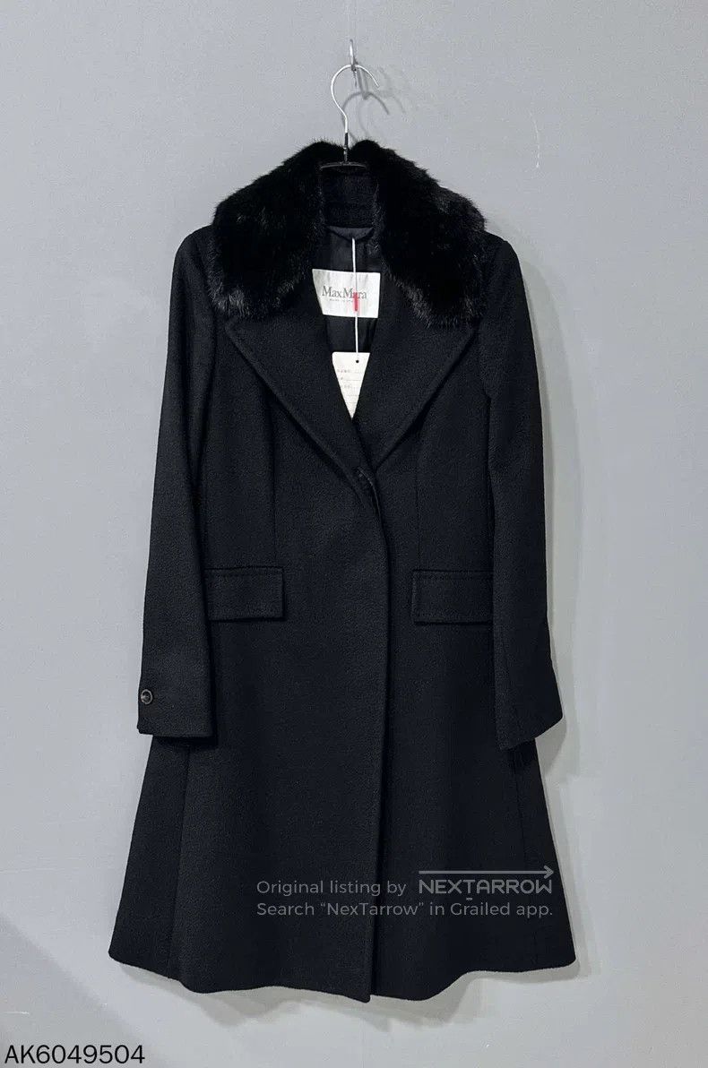 Max Mara Max Mara Mink fur collar black cashmere coat Size XS / US 0-2 / IT 36-38 - 1 Thumbnail