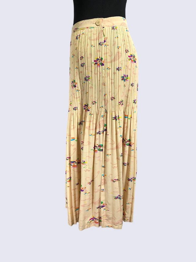 Issey Miyake issey miyake size:2 Cream-pleated skirt 2506-Nextarrow Size 42" / US 20 - 2 Thumbnail