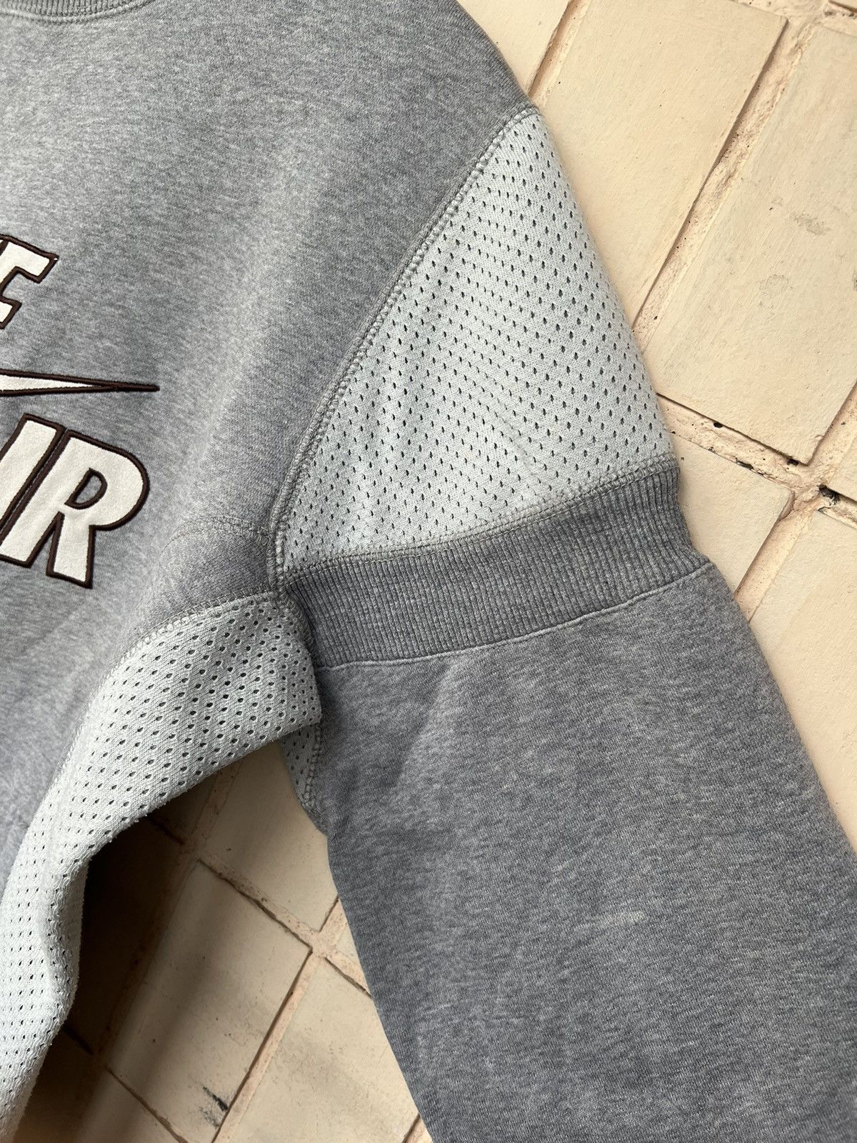 Nike × Vintage Vintage Nike Air Sweatshirt Big Logo Size S Size US S / EU 44-46 / 1 - 11 Thumbnail