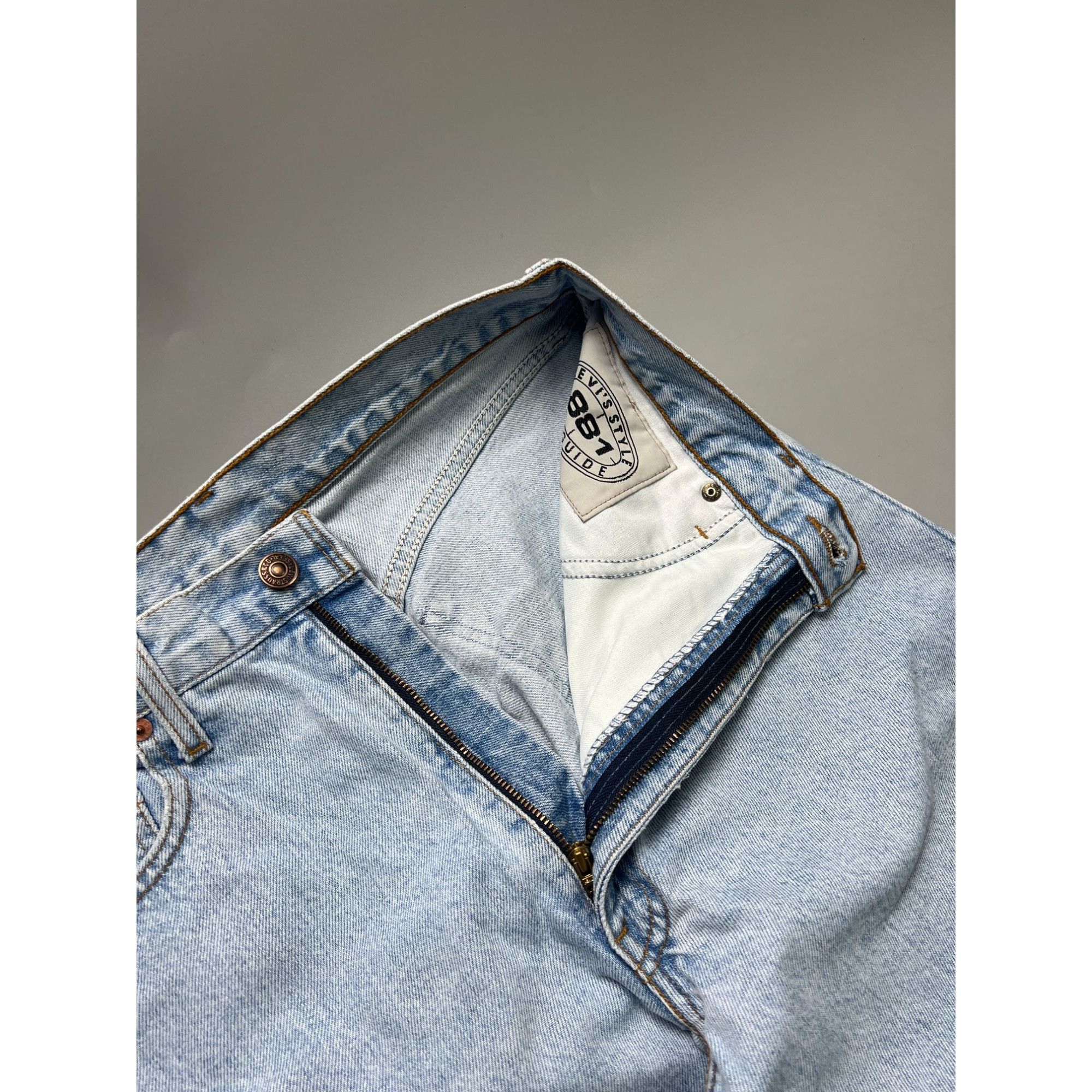 Levi's Levi’s 881 Light Wash Pocket Fade Denim Jeans Pants (Y1056) Size US 34 / EU 50 - 8 Thumbnail