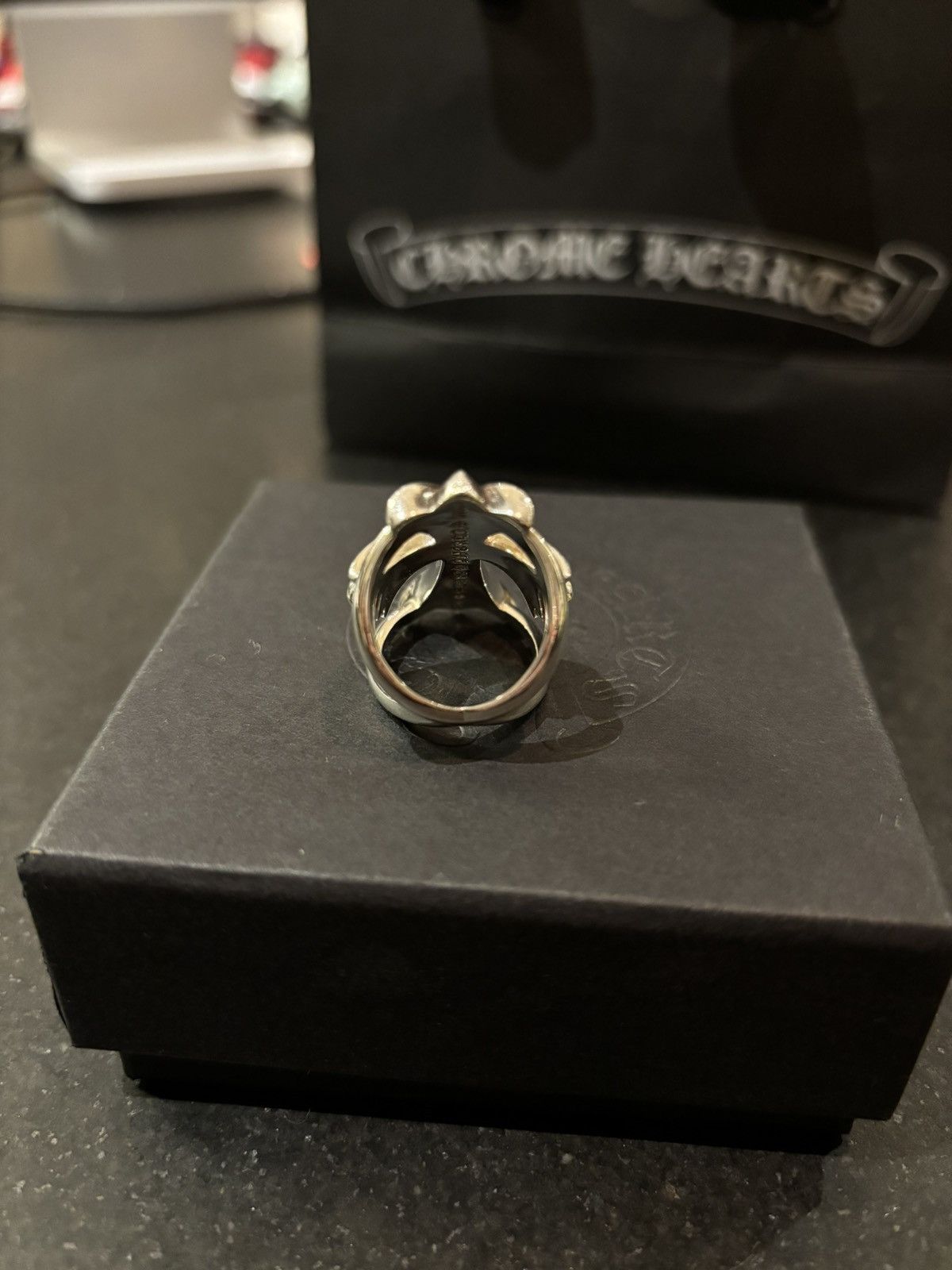 Chrome Hearts Chrome Hearts Emerald Pave Infinity Cross Ring Size ONE SIZE - 4 Thumbnail