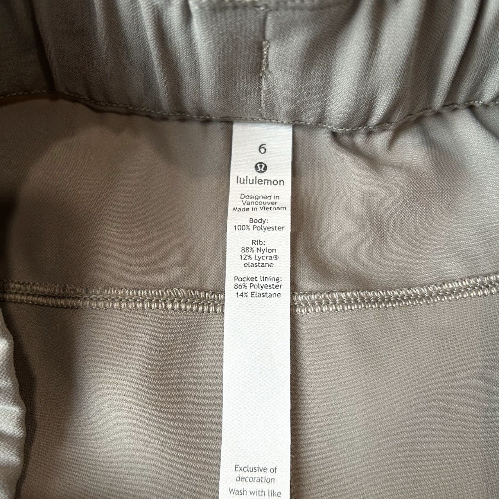 Lululemon Lululemon Luxtreme Jogger Taupe Women’s 6 Regular Inseam 27 Pockets Machine Washable Ta op? Size 28" / US 6 / IT 42 - 5 Thumbnail