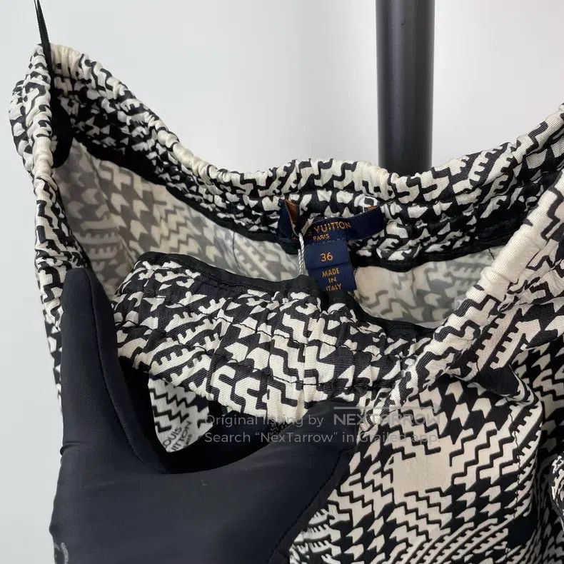 Louis Vuitton Louis Vuitton Black and white houndstooth drawstring slack Size US 36 / EU 52 - 5 Thumbnail