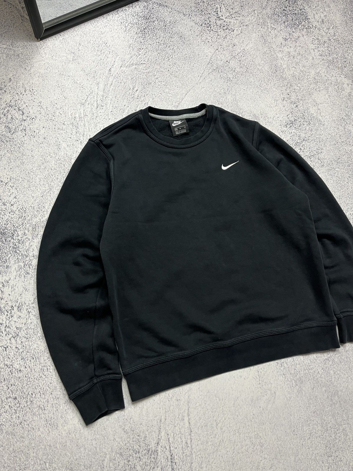 Nike VNike Small Swoosh Crewneck Sweatshirt Hype Streetwear Y2k Size US M / EU 48-50 / 2 - 3 Thumbnail