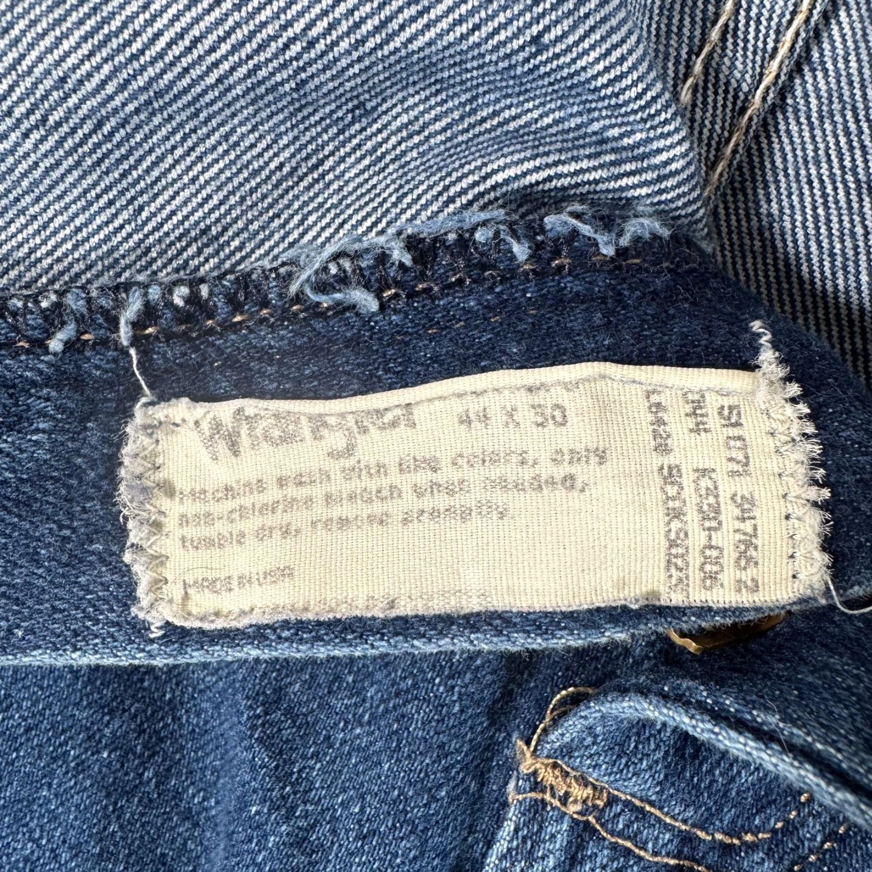 Wrangler VINTAGE Wrangler Jeans 40x26.5 Mens Blue Denim Straight 90s Workwear Pockets Size US 40 / EU 56 - 7 Thumbnail