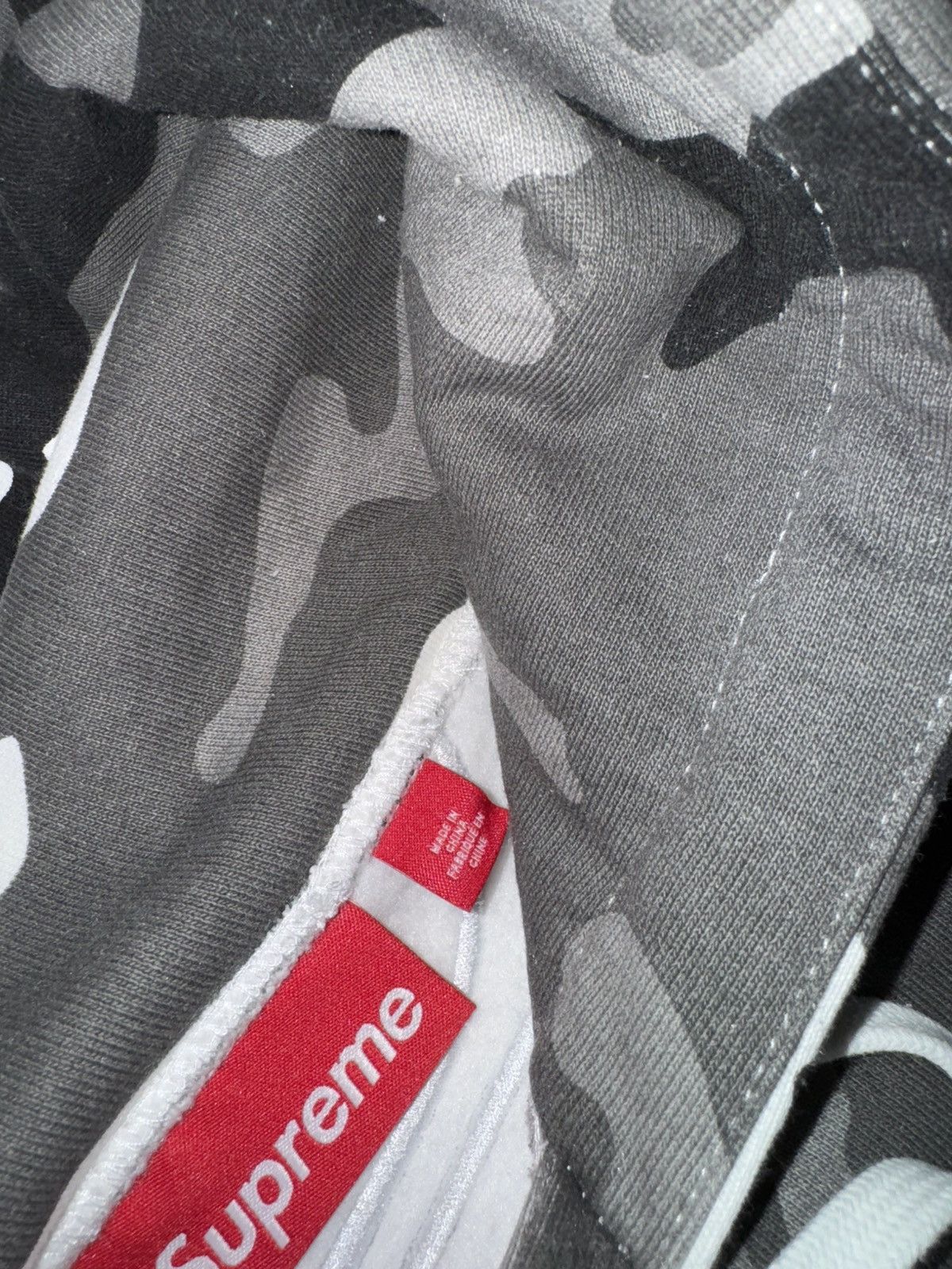 Supreme Supreme Appliqué Snow Camo Hoodie 26 Size US XL / EU 56 / 4 - 7 Thumbnail