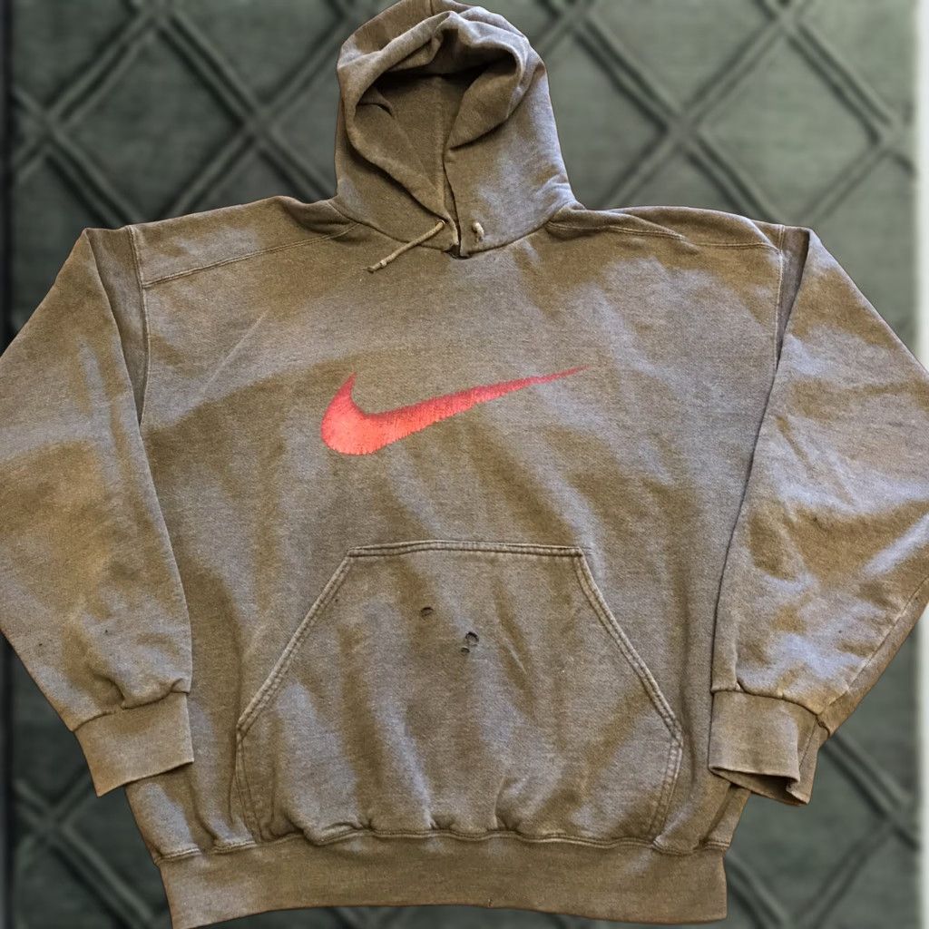 Nike VTG Nike Hoodie SweatShirt Hooded Big Swoosh Travis Scott Hype Hoodie Men L Gray Vintage Size US L / EU 52-54 / 3 - 1 Thumbnail