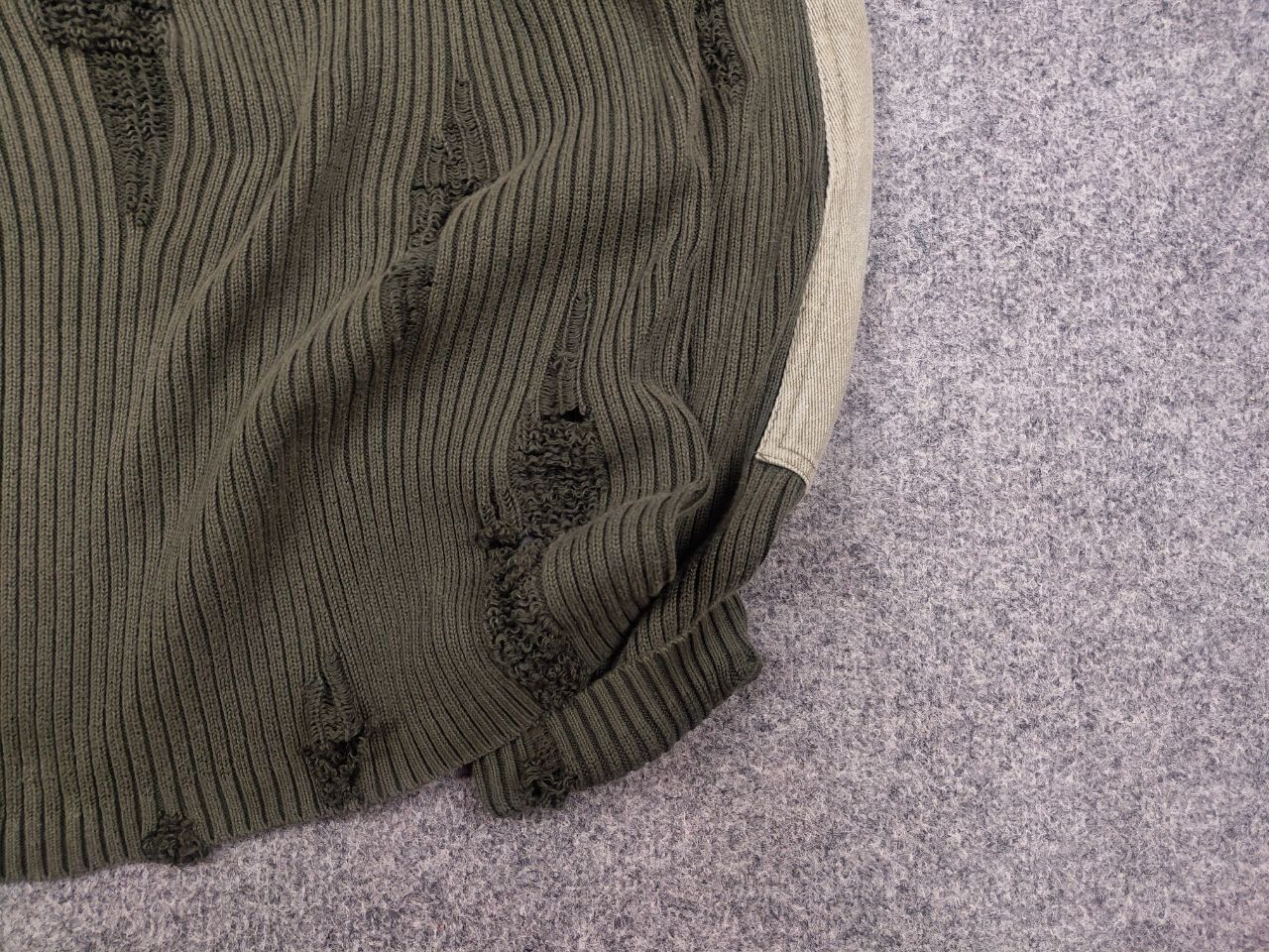 Calvin Klein 205W39NYC Calvin Klein Raf Simons Distressed Military Ribbed Sweater Size US L / EU 52-54 / 3 - 8 Thumbnail