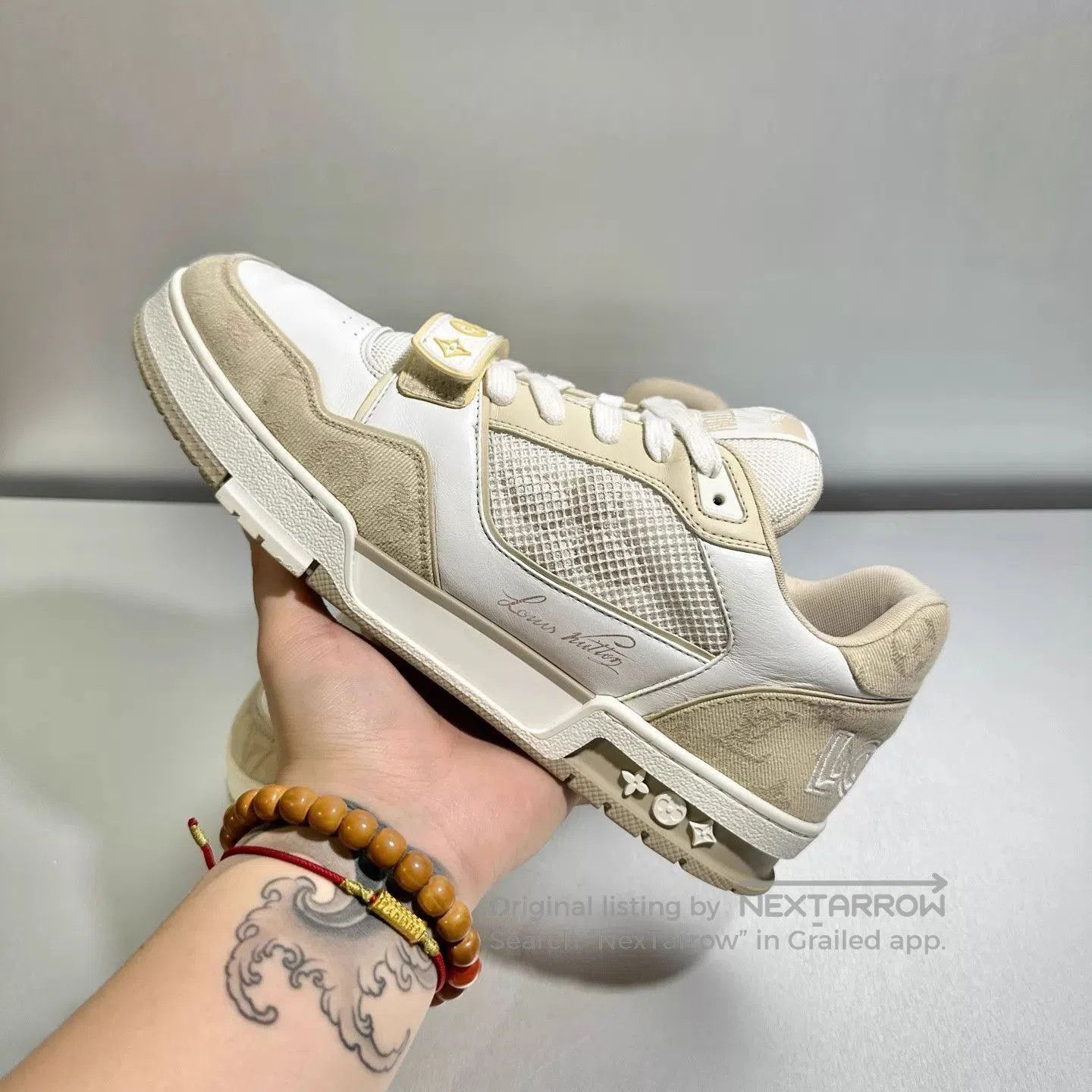 Louis Vuitton Beige Low. Size US 9 / EU 42 - 9 Thumbnail