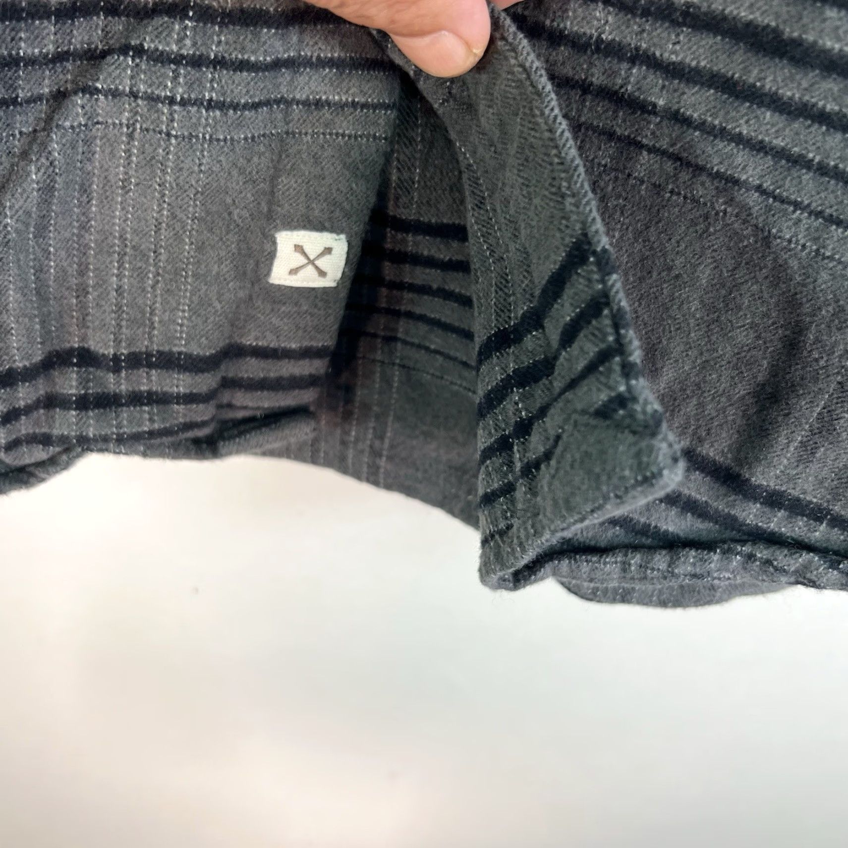 Lands' End Blake Shelton Plaid Flannel Button-Up Shirt Mens Medium (15.5) Gray/Blue Classic Western Outdoor Size US M / EU 48-50 / 2 - 3 Thumbnail