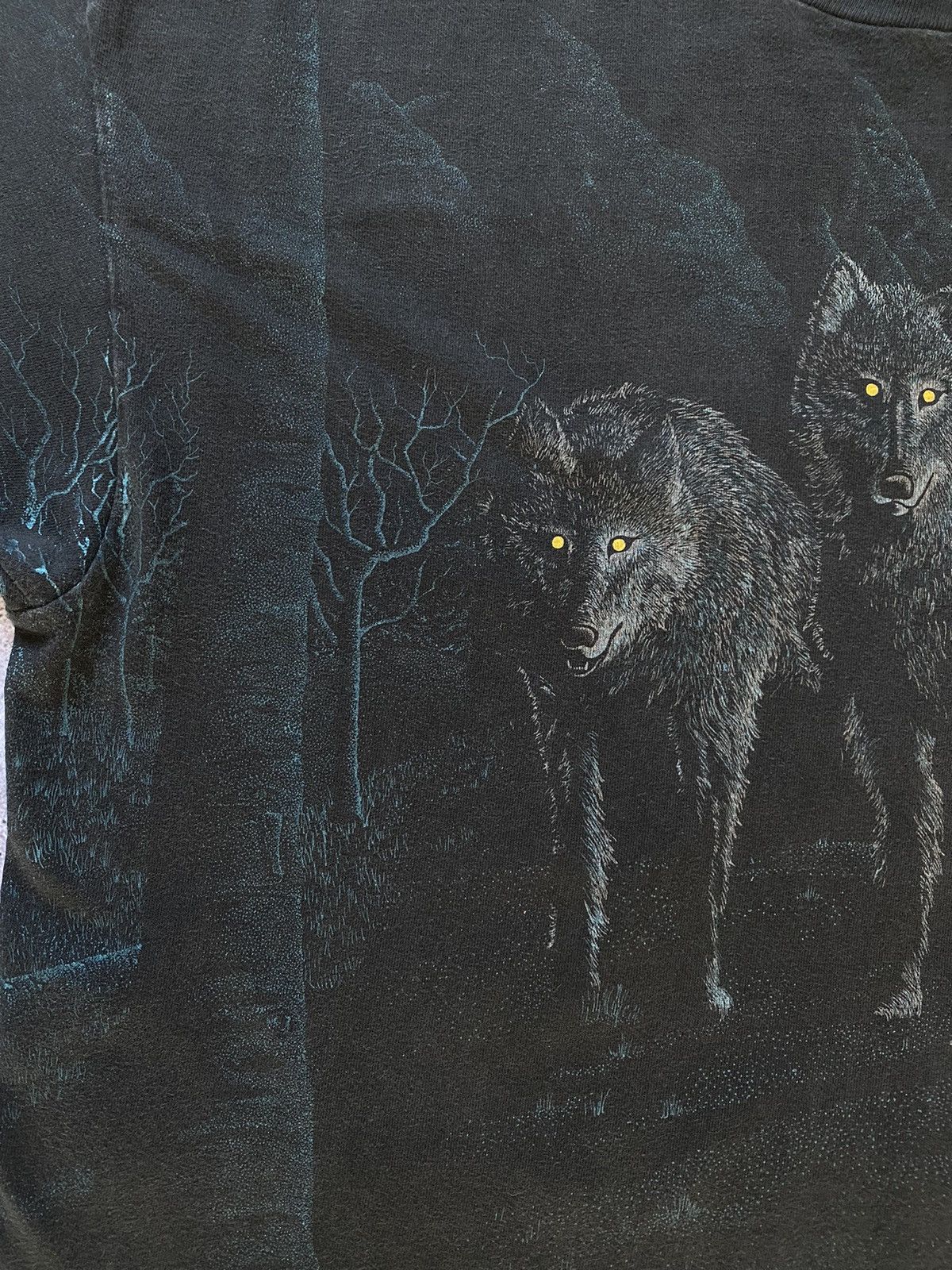 Vintage Vintage 90s Wolf T-shirt Made in USA Forest Night Y2K Size US XL / EU 56 / 4 - 3 Thumbnail