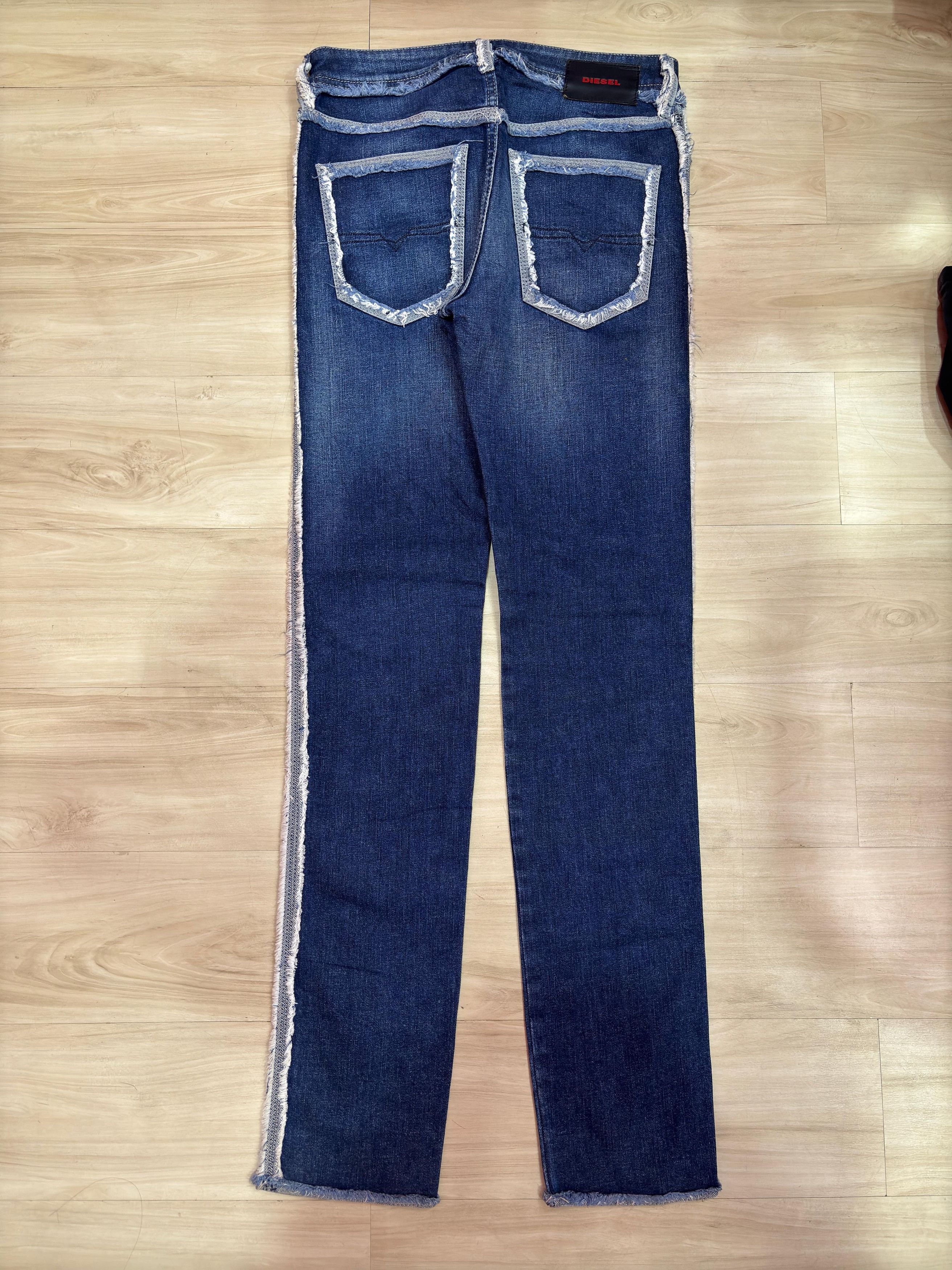 Diesel Diesel Frayed seam Jean (runs small) Button front- slim leg Size 27" / US 4 / IT 40 - 2 Thumbnail