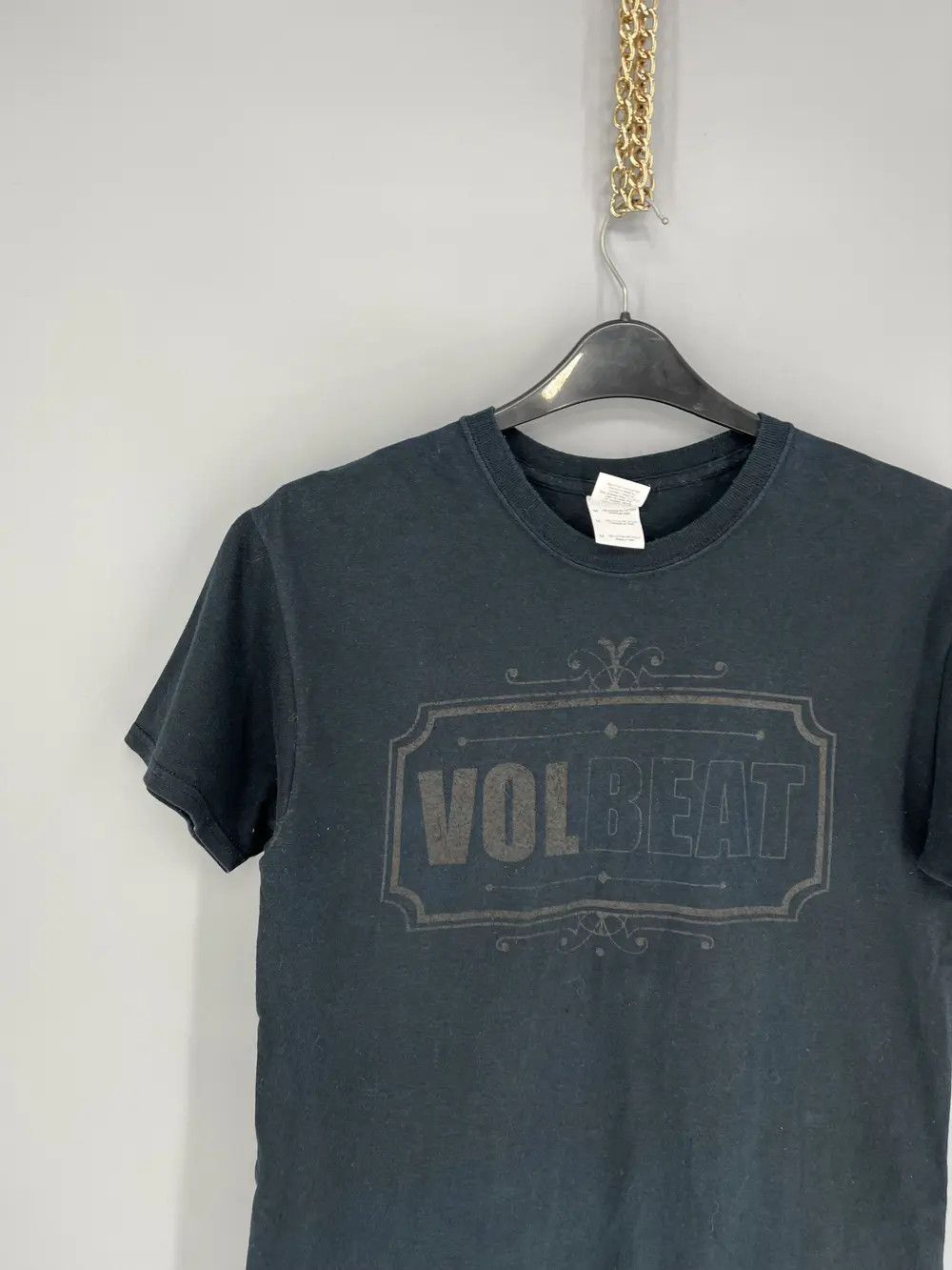 Band Tees Vintage 2000s VOLBEAT Band Tee Tshirt y2k Size US M / EU 48-50 / 2 - 4 Thumbnail