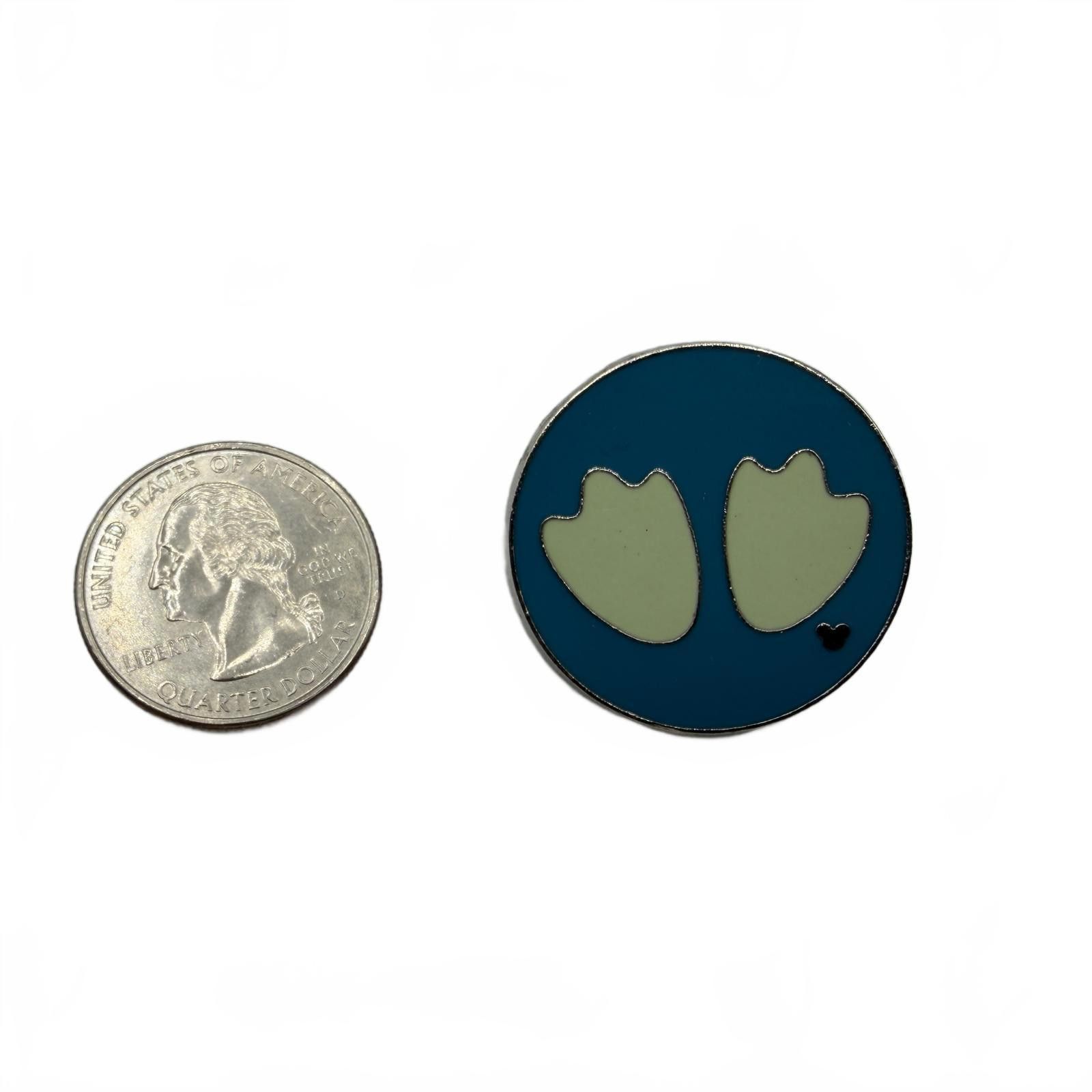 Disney Disney Pin - Donald Duck - Foot Prints - Hidden Mickey 2007 Size ONE SIZE - 3 Thumbnail