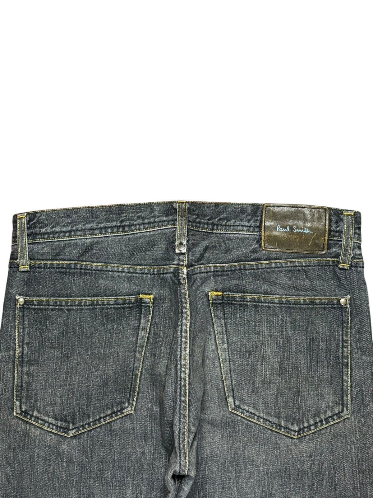 Paul Smith × Vintage Vintage Paul Smith Faded Wash Loose Fit Jeans Size US 32 / EU 48 - 8 Thumbnail
