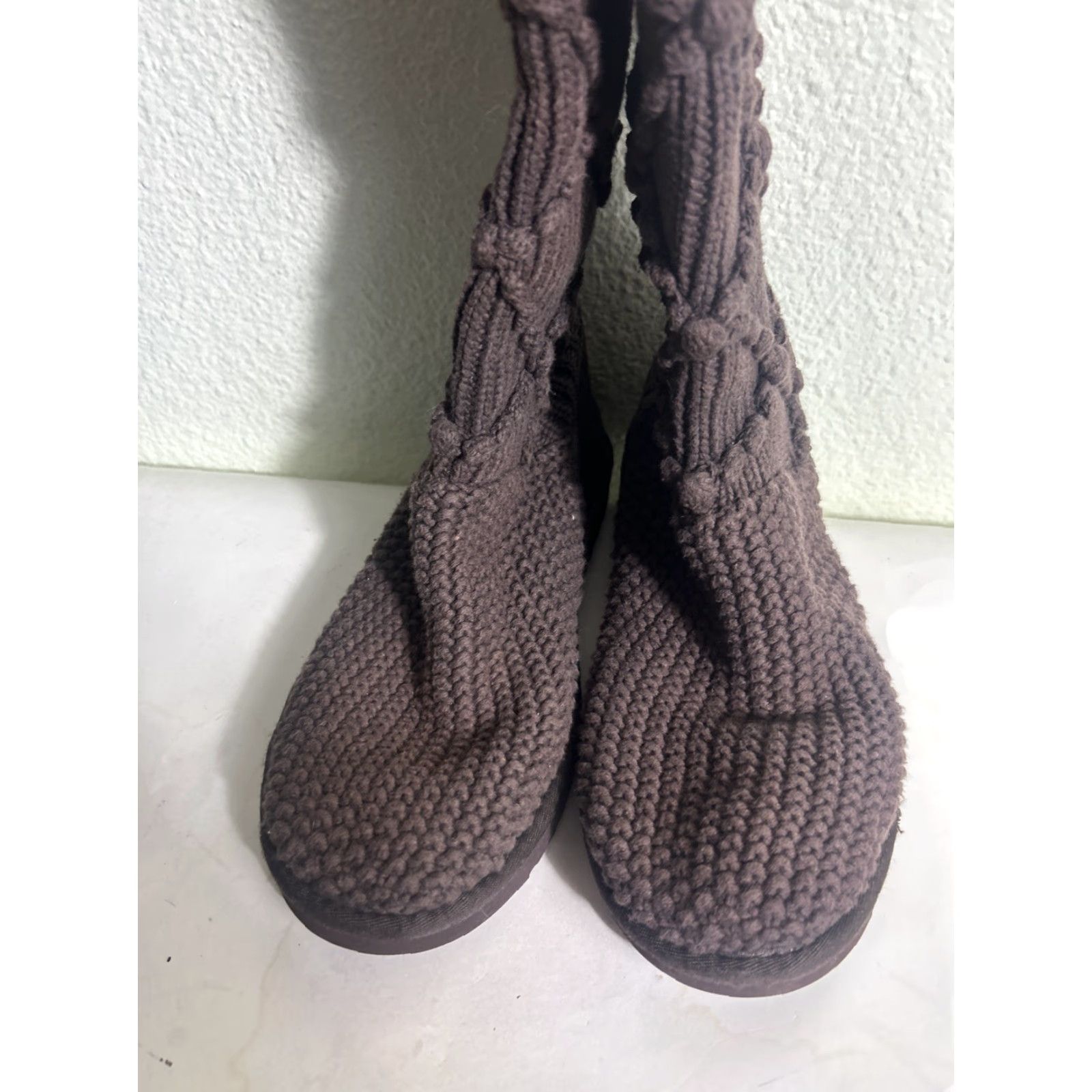Ugg UGG Women 5879 Argyle Sweater Tall Cardi Knit Boots sz 8 Gray Solid Knit Boots Mid-Calf Flat Heel Women Shoes Size M / US 6-8 / IT 42-44 - 7 Thumbnail