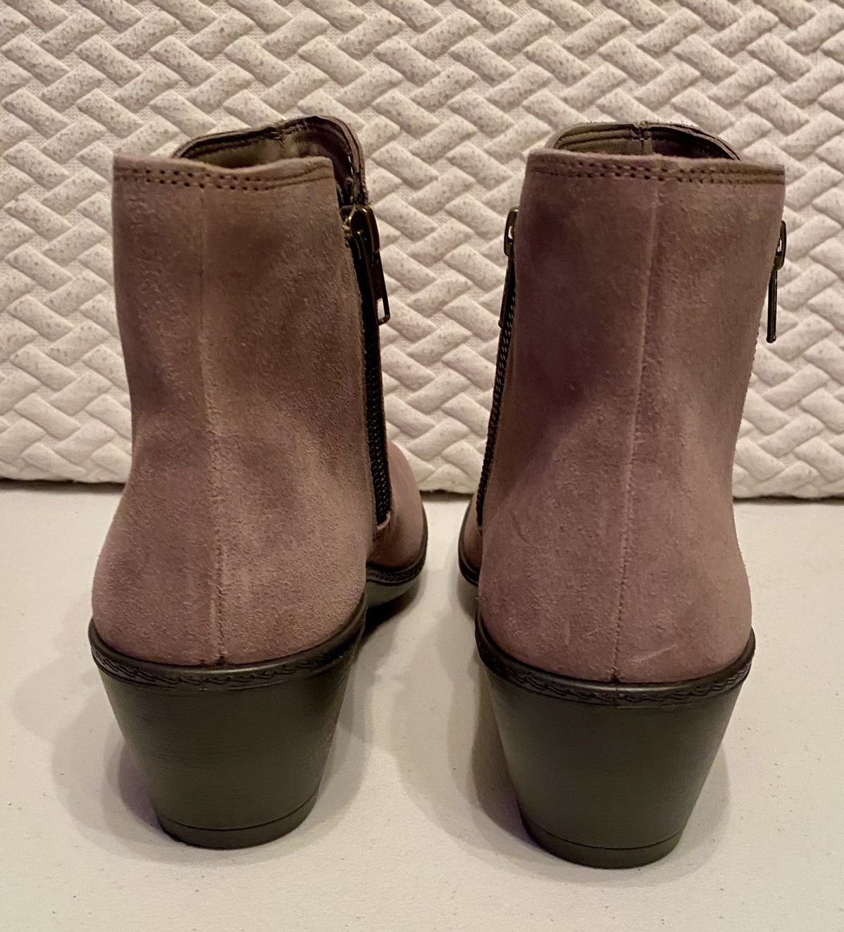 Other Hotter 🏴󠁧󠁢󠁥󠁮󠁧󠁿 Comfort Concept Suede Center Seam Chelsea Boot 9 Size US 10.5 / IT 40.5 - 8 Thumbnail