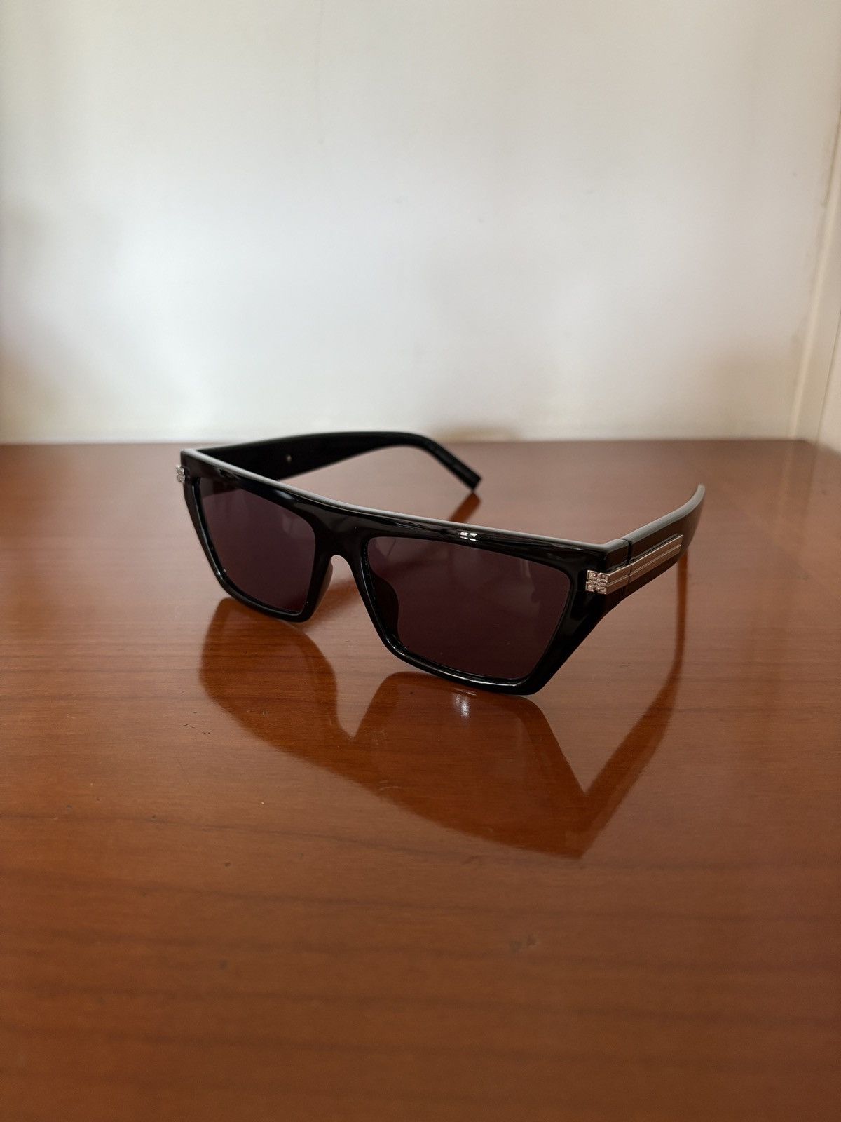 Pre-owned Givenchy Square Frame Acetate And Silver Tone Sunglasses In Black