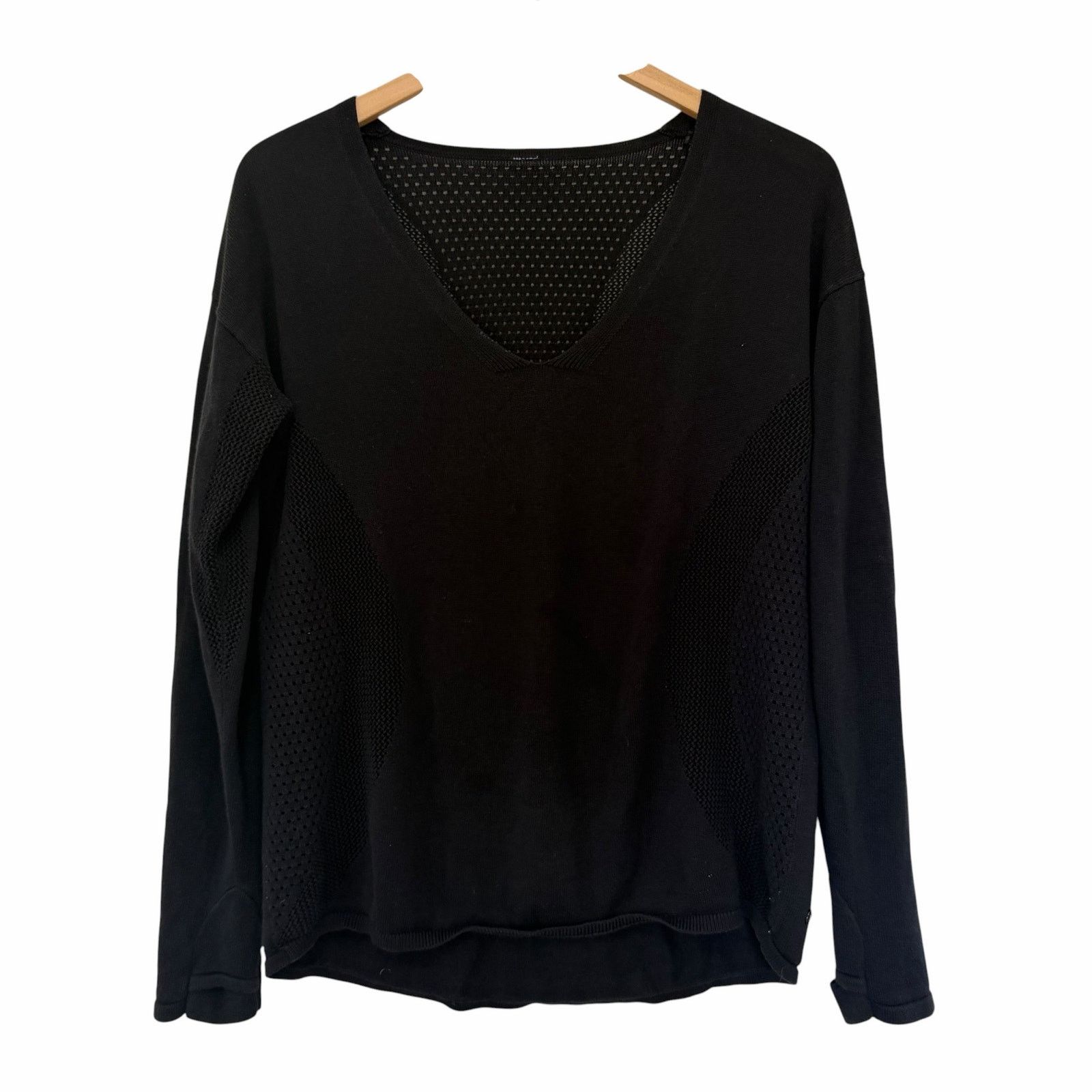Lululemon Lululemon Black Still Movement Sweater Sz M Size M / US 6-8 / IT 42-44 - 1 Thumbnail