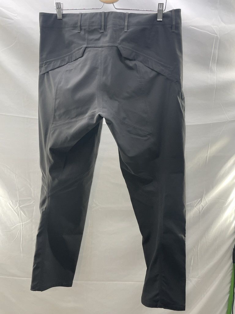 Veilance ARCTERYX VEILANCE Indisce Graphite Gray Nylon Pants Size US 36 / EU 52 - 9 Thumbnail