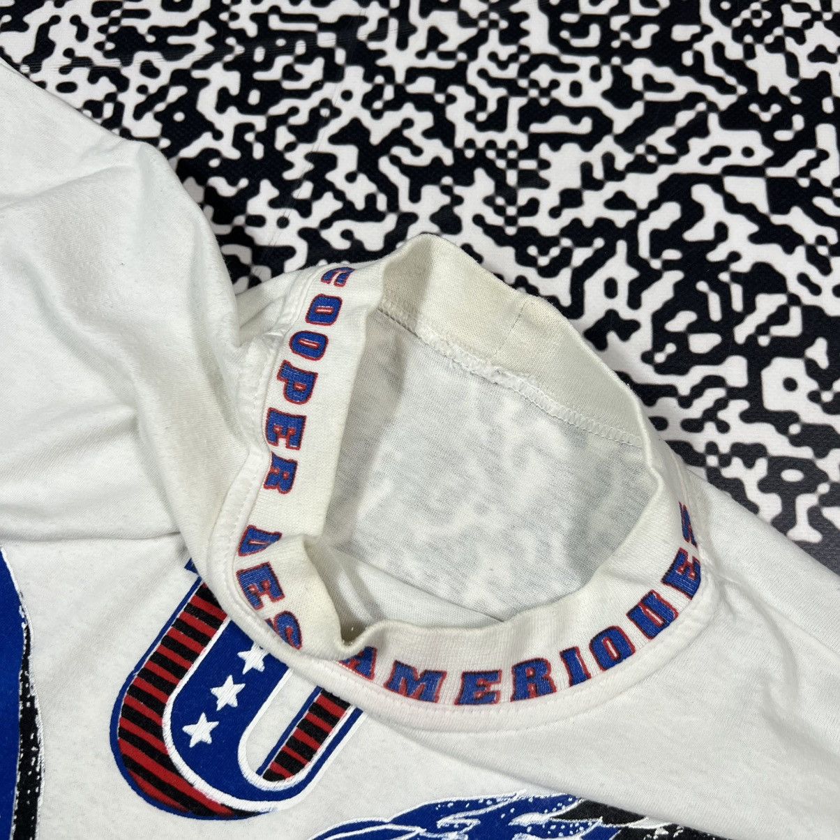 Vintage Vintage 90s White Sox MLB Retro Style Big Logo Boxy T-shirt Size US XL / EU 56 / 4 - 13 Thumbnail