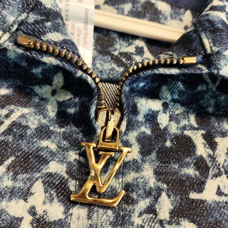 Louis Vuitton Louis Vuitton Full print presbyopic denim jacket Size US S / EU 44-46 / 1 - 3 Thumbnail