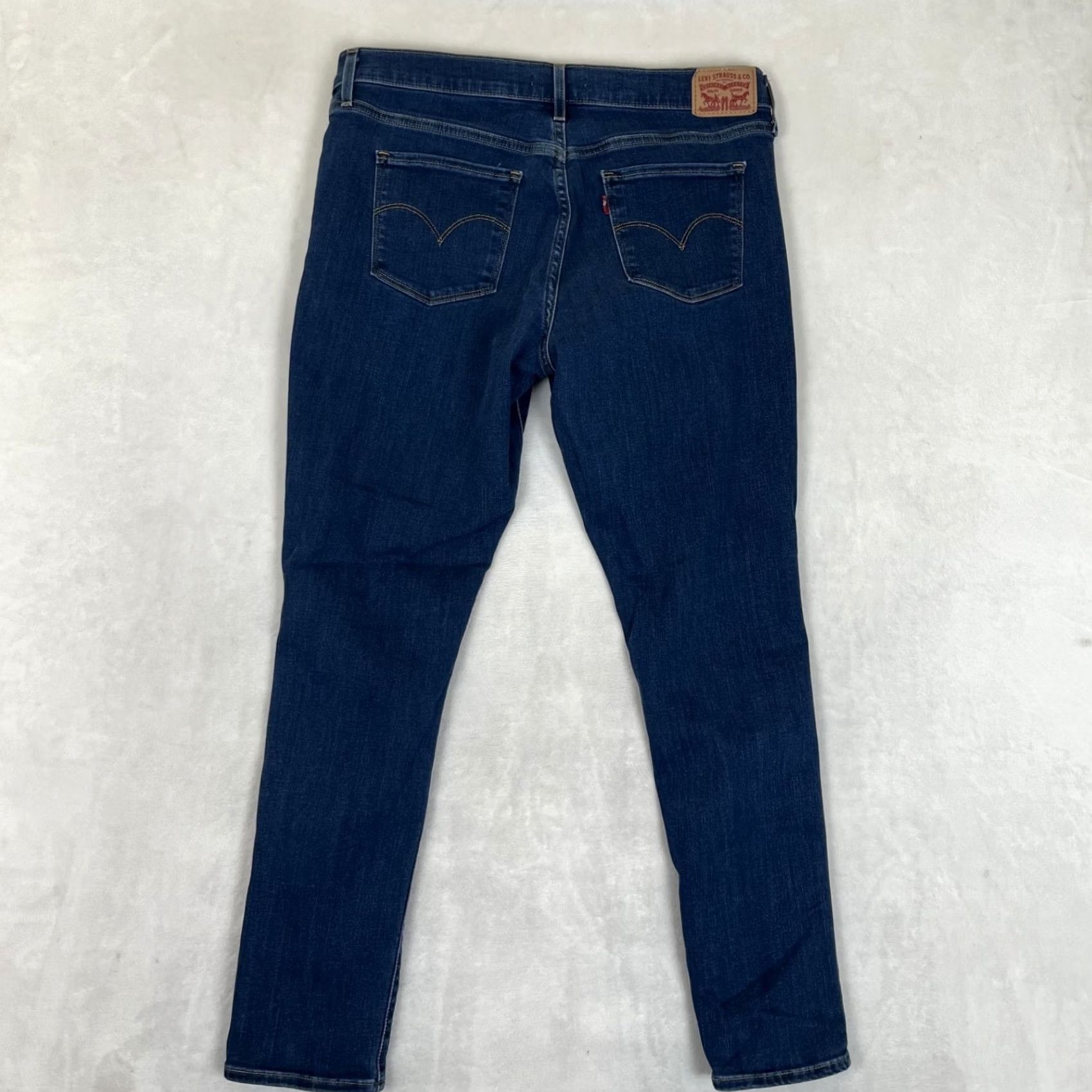 Levi's Levi's 311 Shaping Skinny Mid-Rise Jeans Women's 31x30 Blue Dark Wash Stretch Jeans Women's Slim Blue 31" Regular Denim Pocket Zipper Button Size 24" / US 00 / IT 34 - 7 Thumbnail