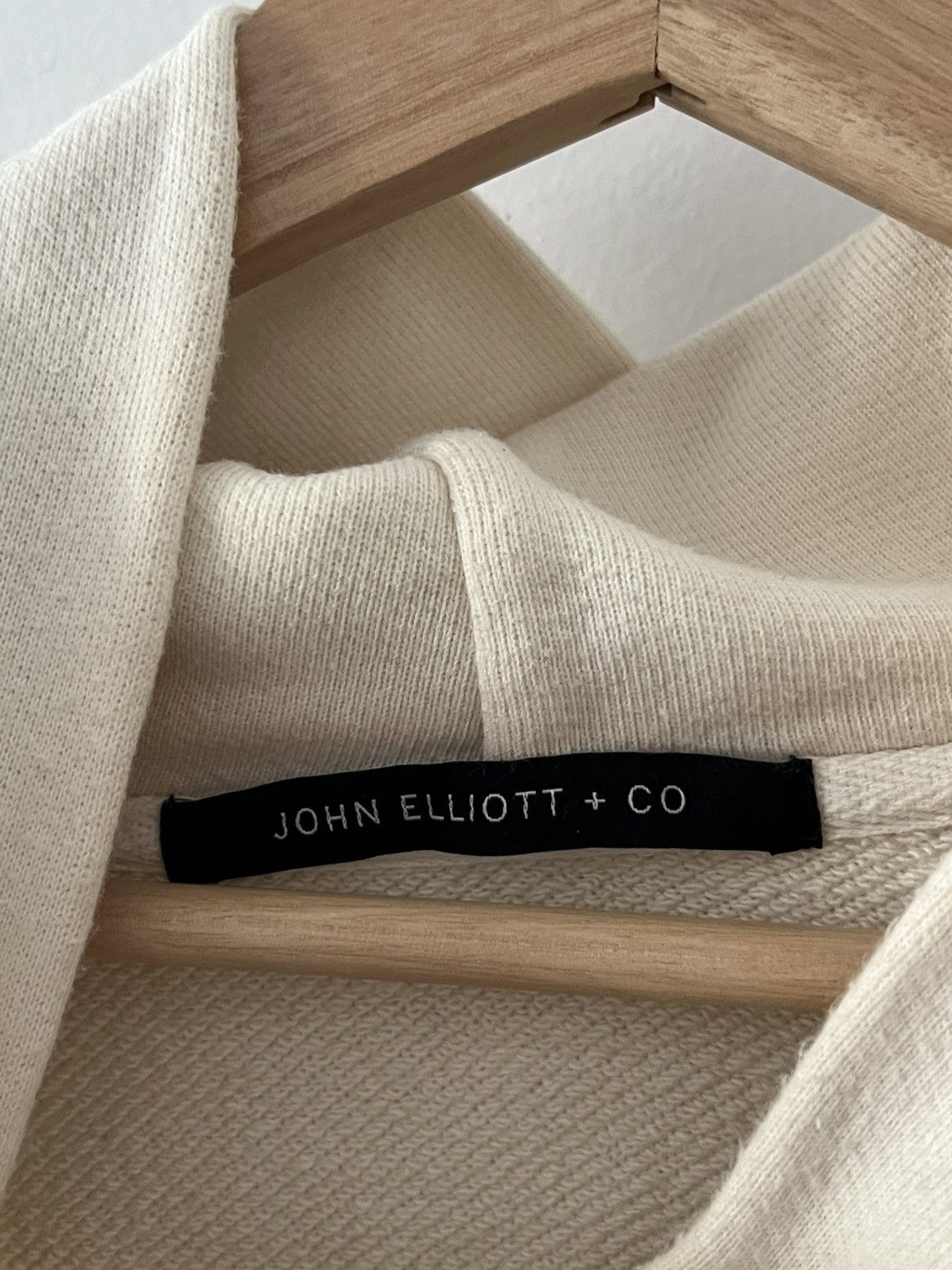 John Elliott John Elliott Villain Hoodie Off White/Cream/Natural Size US XL / EU 56 / 4 - 4 Thumbnail