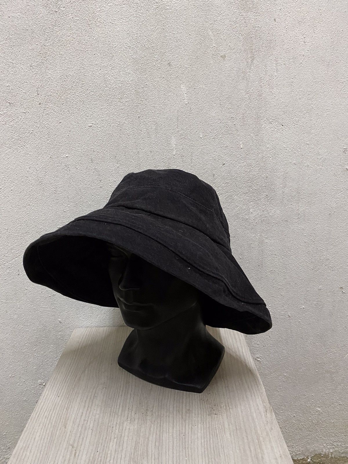 Japanese Brand Japanese Brand Closshi Plain Bucket Hat Size ONE SIZE - 3 Thumbnail