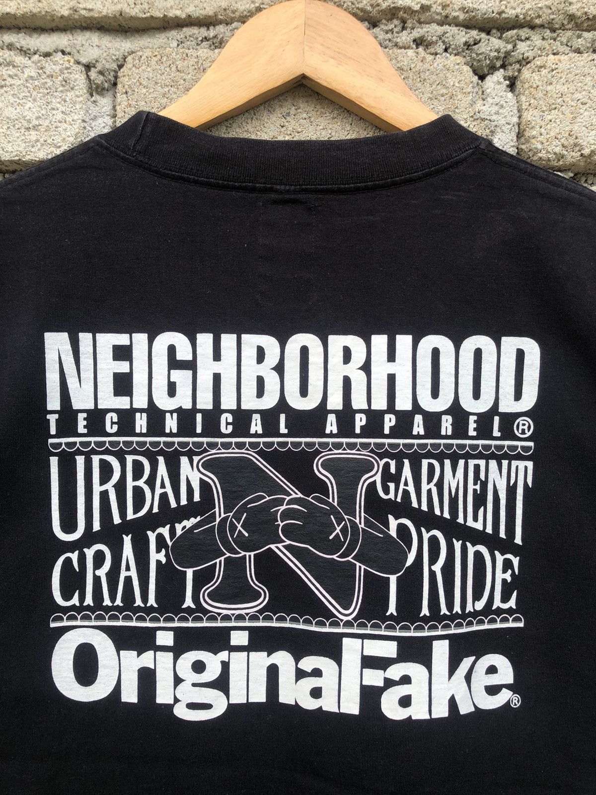 Japanese Brand Vintage Neighbourhood X Kaws Original Fake Tshirt Size US M / EU 48-50 / 2 - 15 Thumbnail