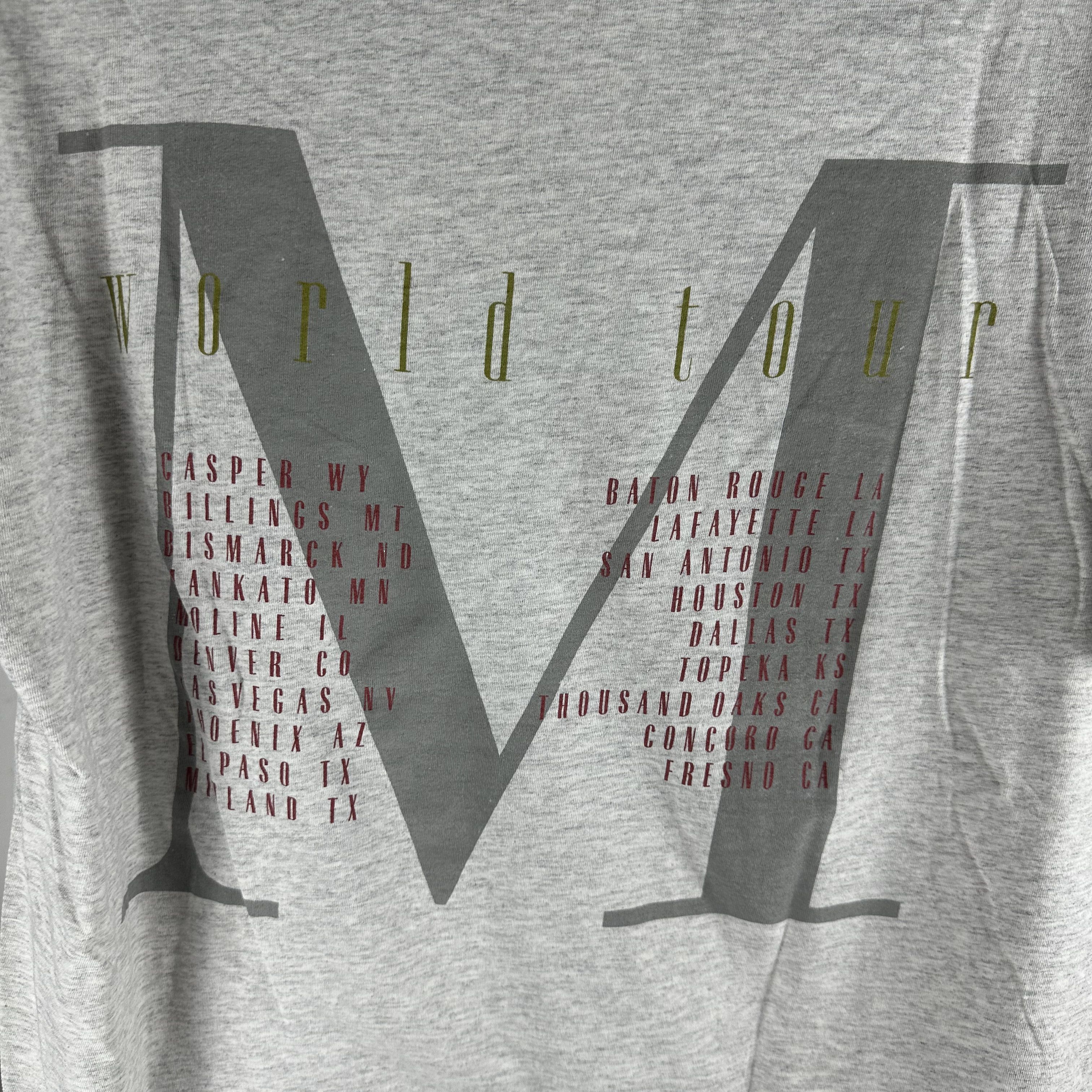 Vintage 1994-95 Barry Manilow World Tour Single Stitch T-shirt Size US L / EU 52-54 / 3 - 4 Thumbnail