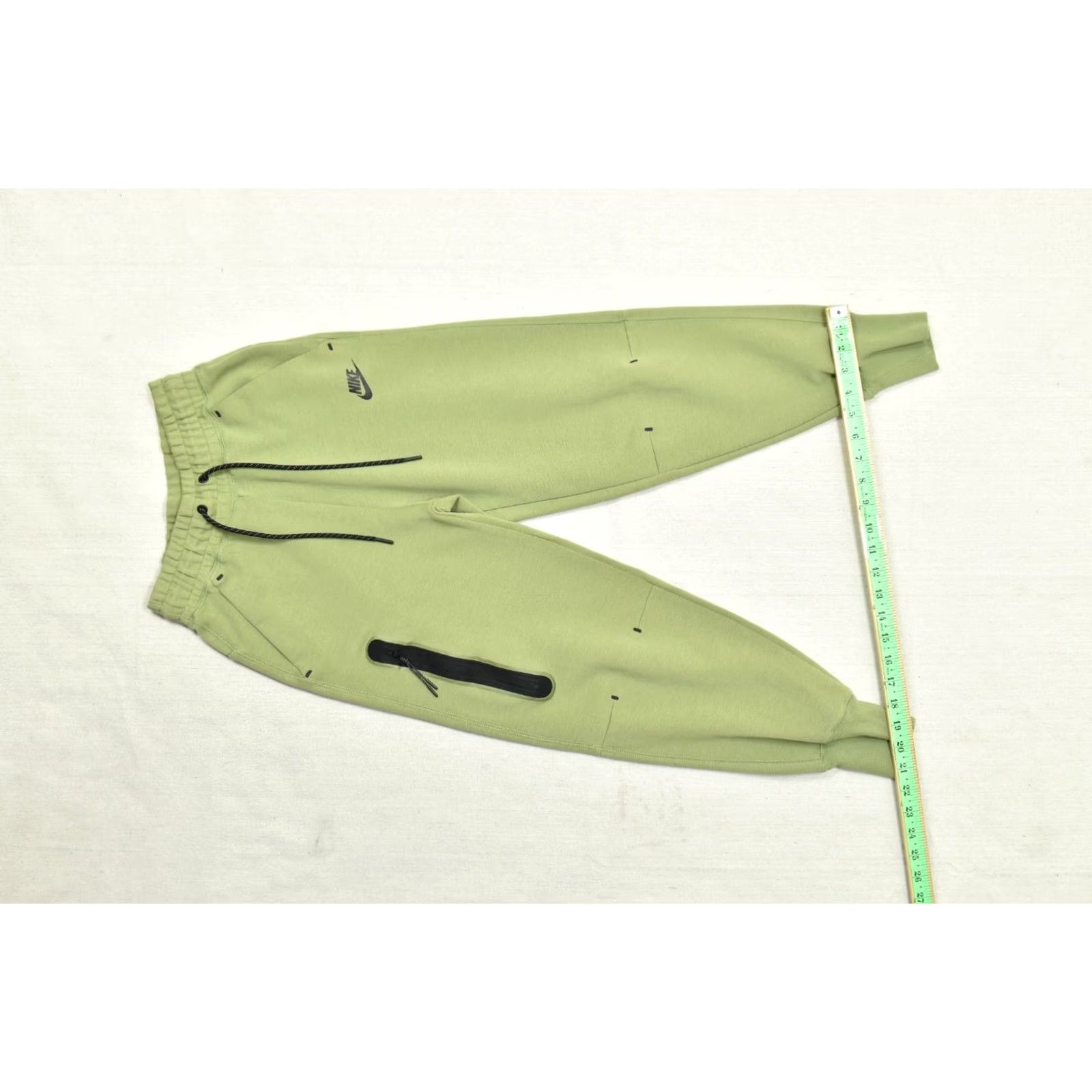 Nike VINTAGE Nike Sportswear Men's Tech Fleece Joggers XS Green Tapered Fit Slim Sweatpants Size US 27 - 3 Thumbnail