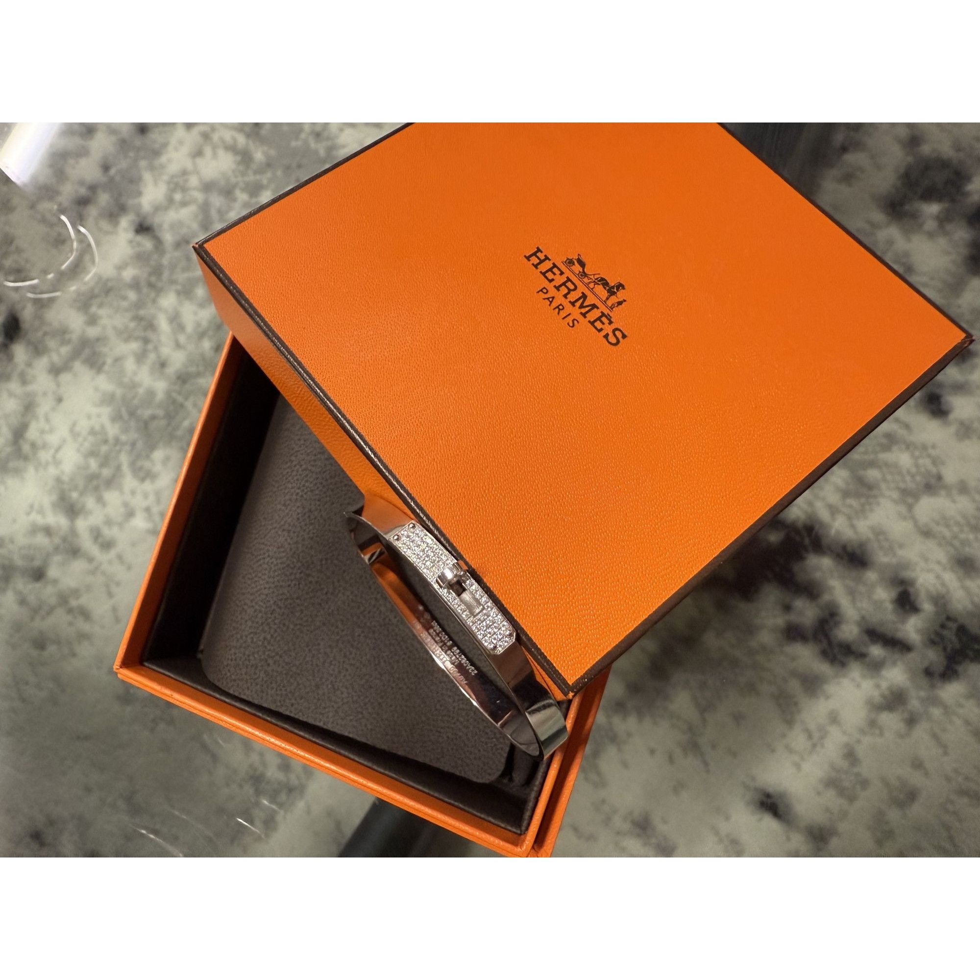 Hermes Hermès Kelly Diamond Lock Bangle 18K White Gold 0.36ct Made Size ONE SIZE - 3 Thumbnail