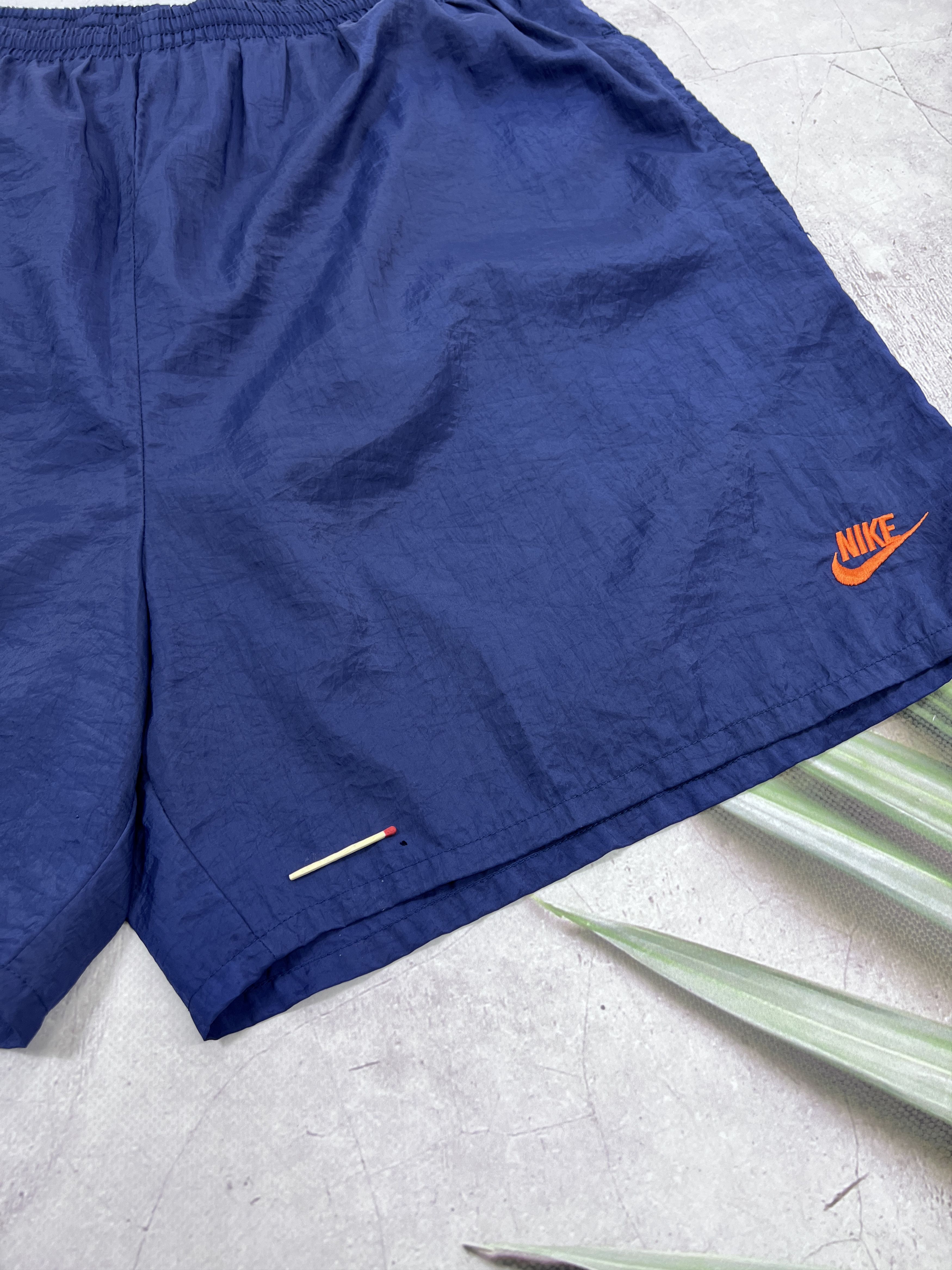 Nike × Vintage Vintage Nike Shorts Swoosh Logo Dark Blue Size US 36 / EU 52 - 7 Thumbnail