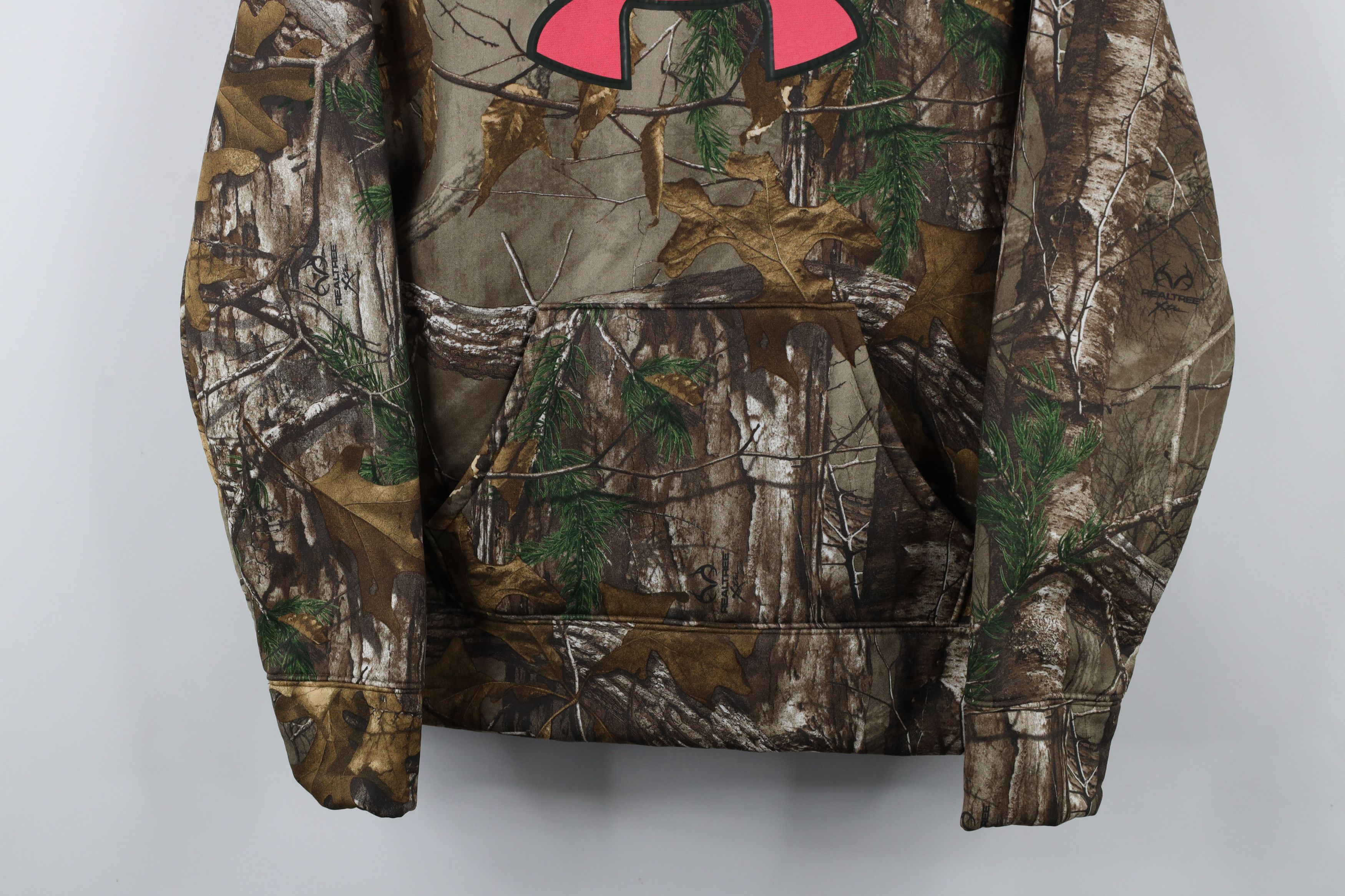 Under Armour × Vintage Under Armour Big Logo Realtree Camouflage Hoodie Sweatshirt Size S / US 4 / IT 40 - 3 Thumbnail