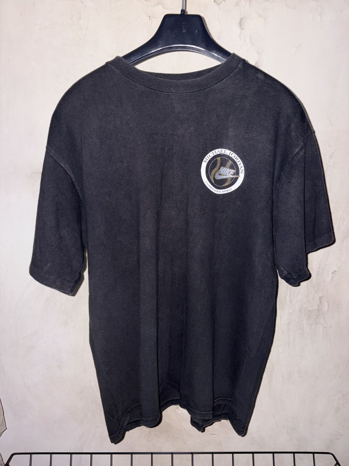 Nike Vintage Nike Air Jordan Tee Size US XL / EU 56 / 4 - 1 Thumbnail