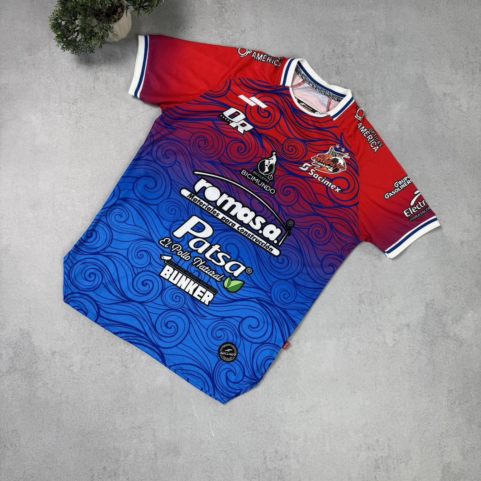 Vintage ALEBRIJES DE OAXACA 2021/2022 THIRD 3rd SHIRT JERSEY MEXICO Size US M / EU 48-50 / 2 - 1 Thumbnail