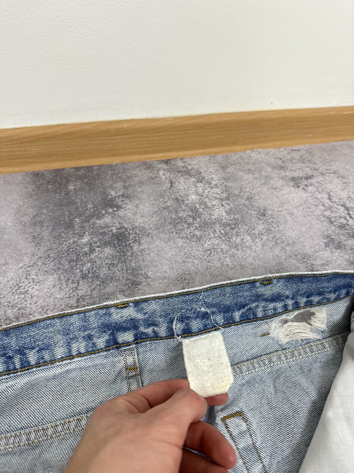 Carhartt Vintage Carhartt Distressed Light Blue Denim Opium USA Jeans Size US 34 / EU 50 - 14 Thumbnail